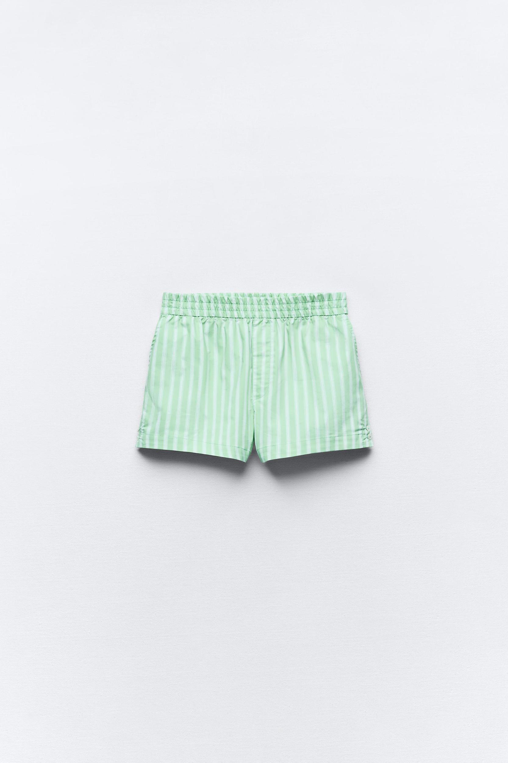 STRIPED SHORTS Product Image