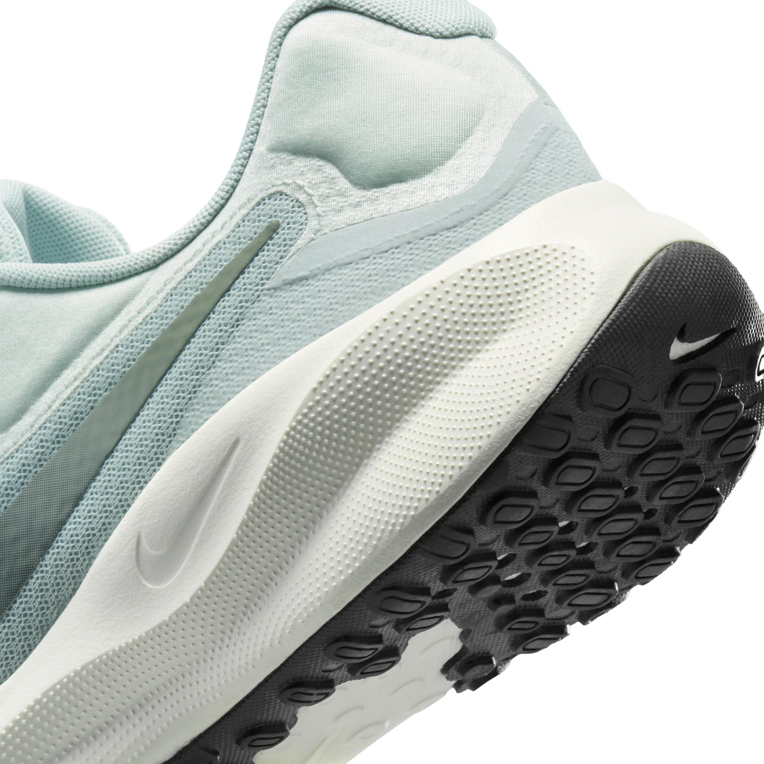 Nike Men's Revolution 7 Road Running Shoes Product Image