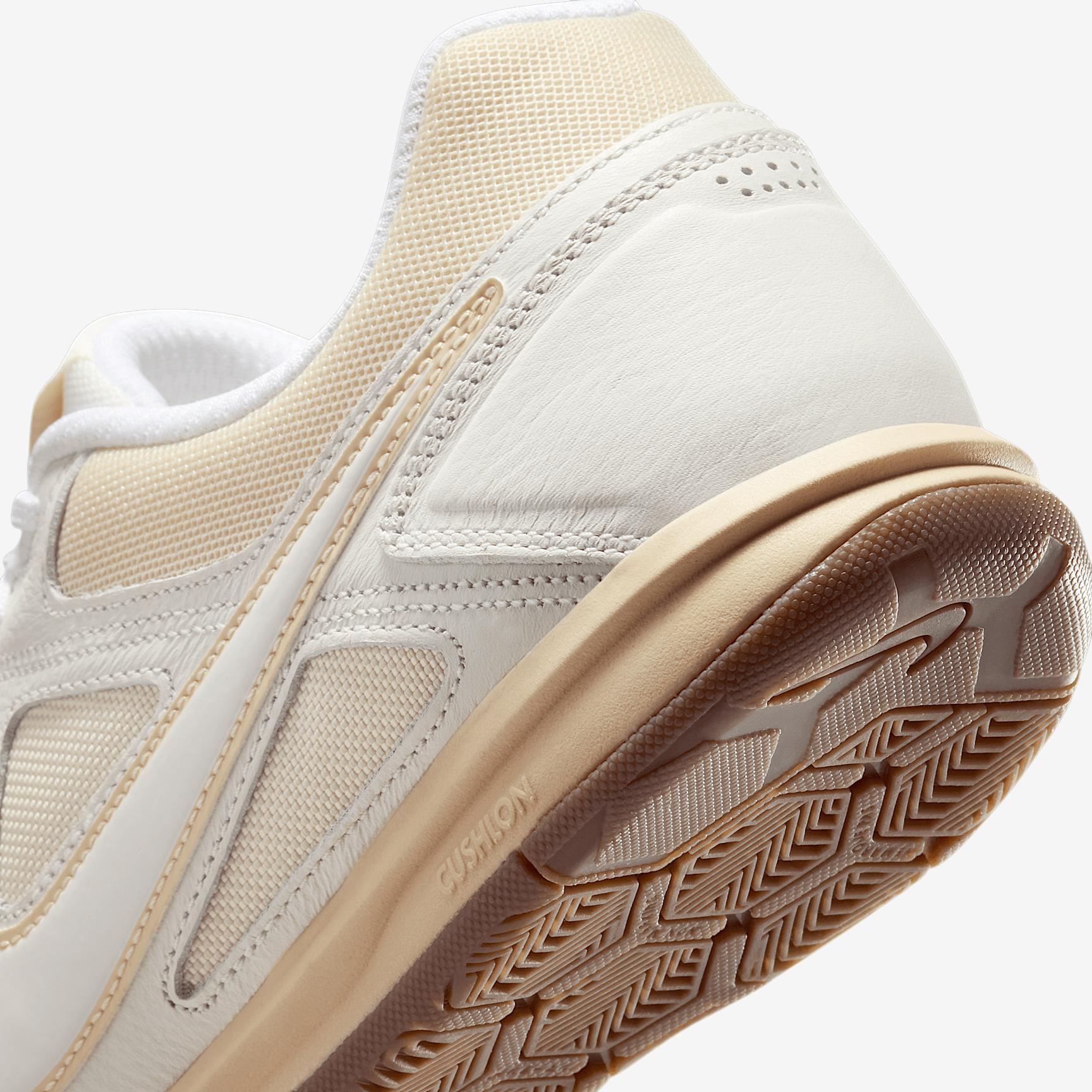 Nike Men's Gato Shoes Product Image