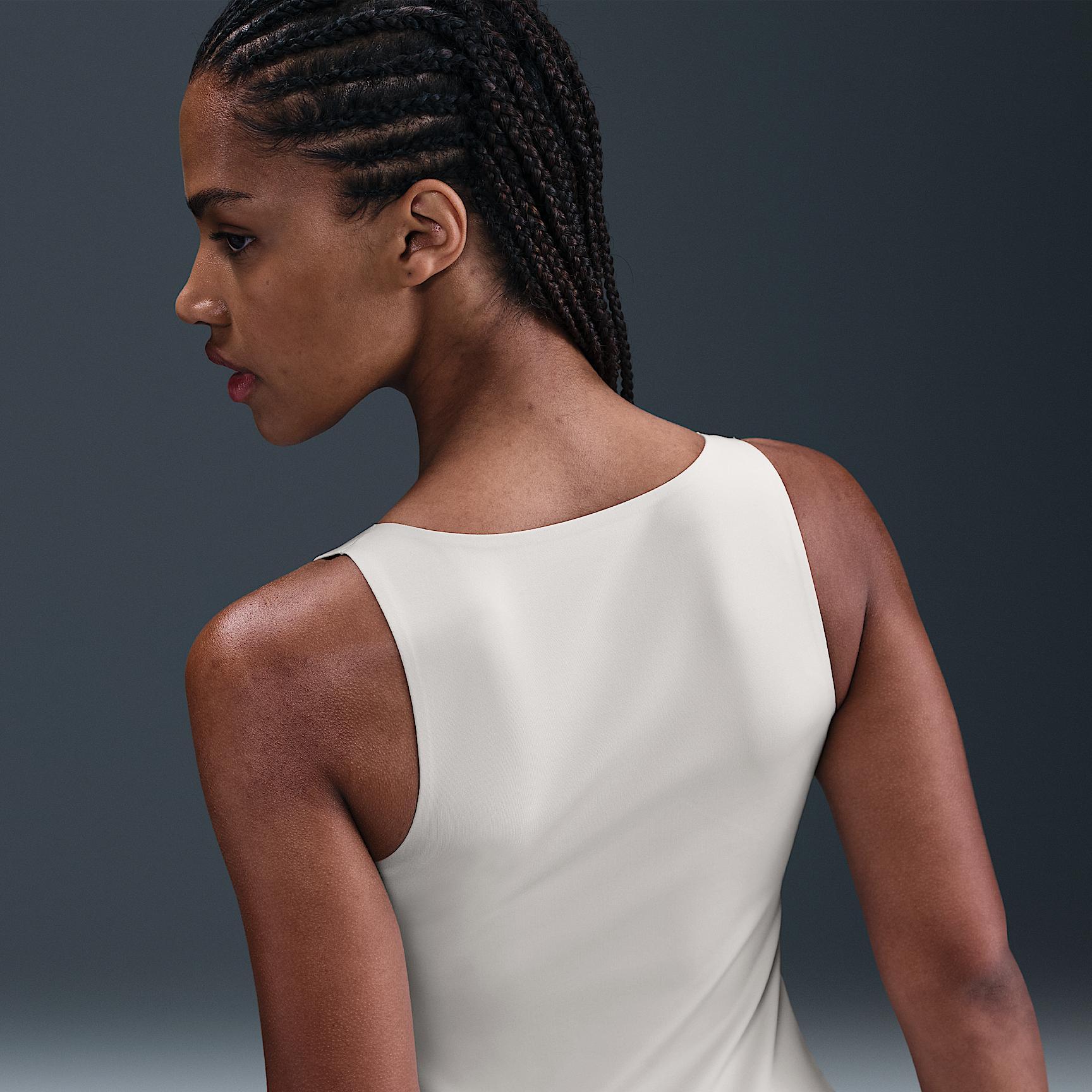 Nike Women's Form Tank Top Product Image