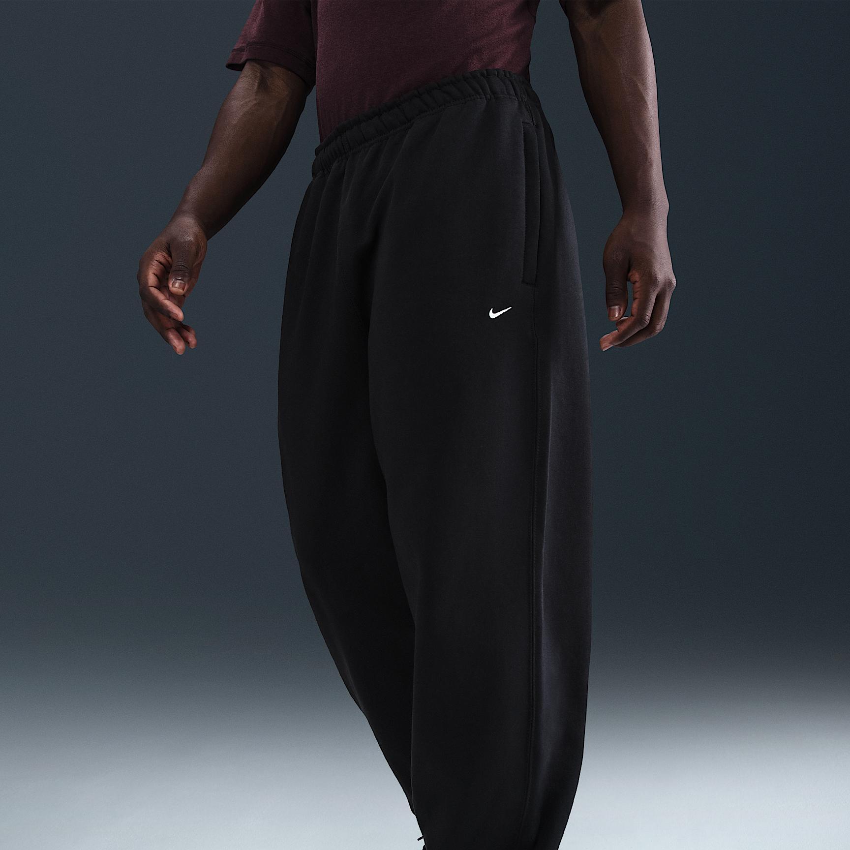 Nike Men's Solo Swoosh Cuffed Fleece Pants Product Image