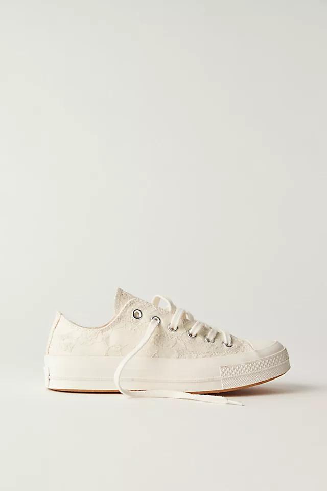 Chuck 70 Low Top Lace Sneakers Product Image