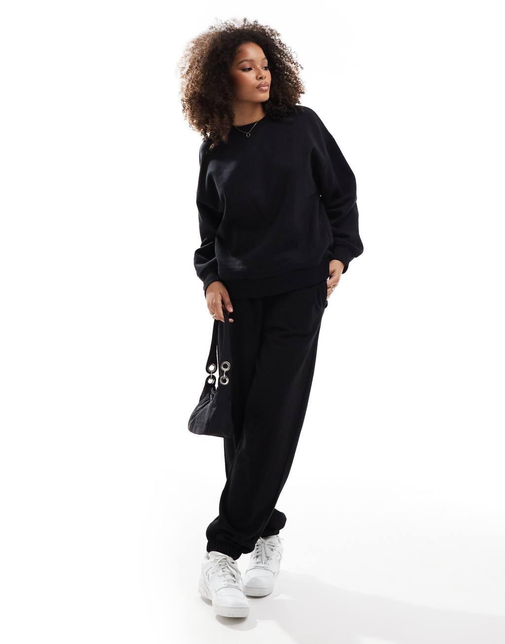 Bershka oversized sweatshirt in black Product Image