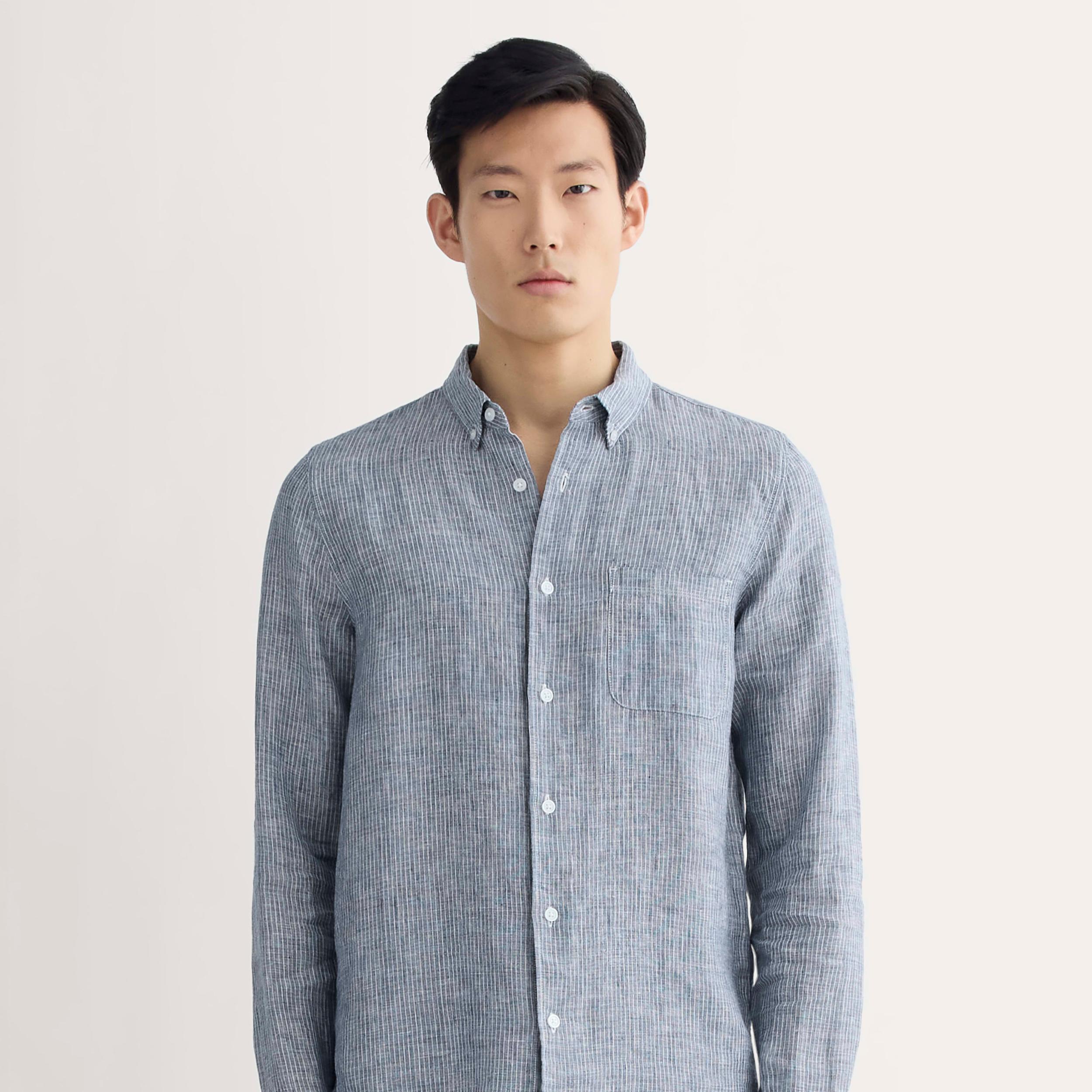 The Classic Shirt in Linen Product Image