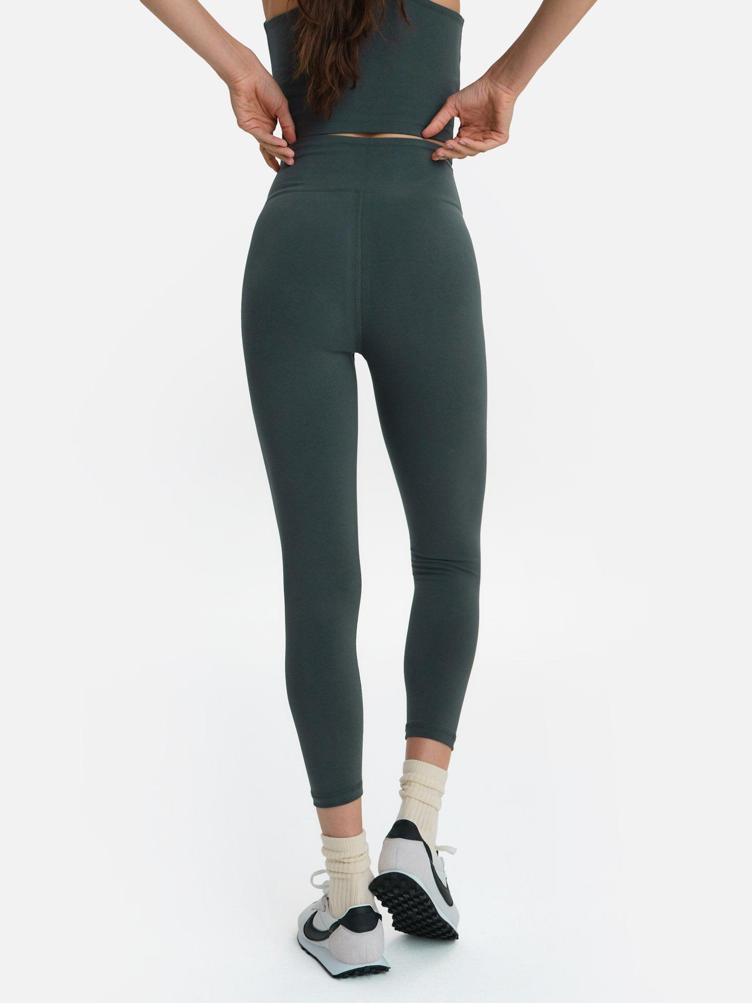 Midweight Terry Slim Sweatpant Male Product Image