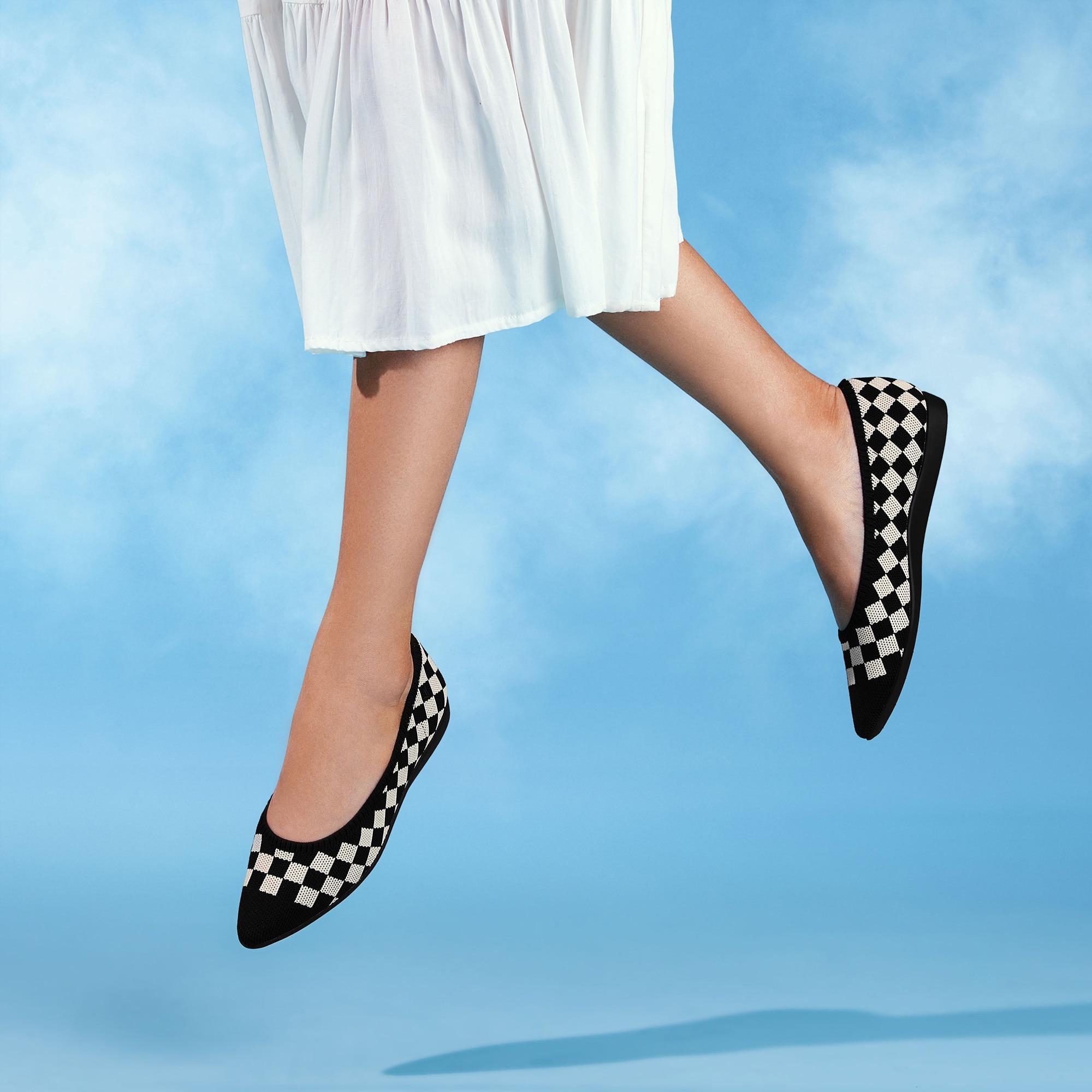 Lightweight Pointed-Ballet Flats (Aria Walker) Product Image