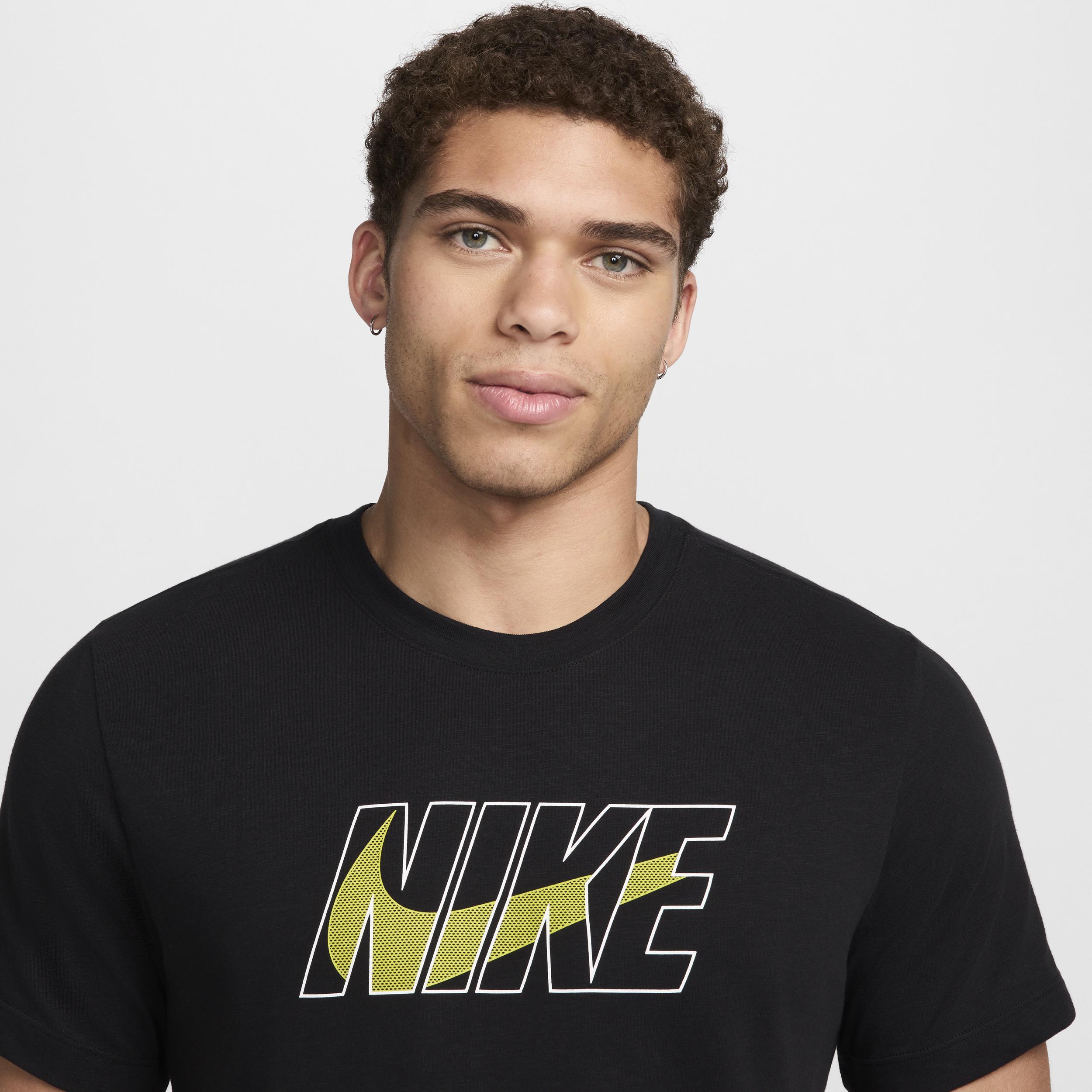 Nike Men's Dri-FIT Fitness T-Shirt Product Image