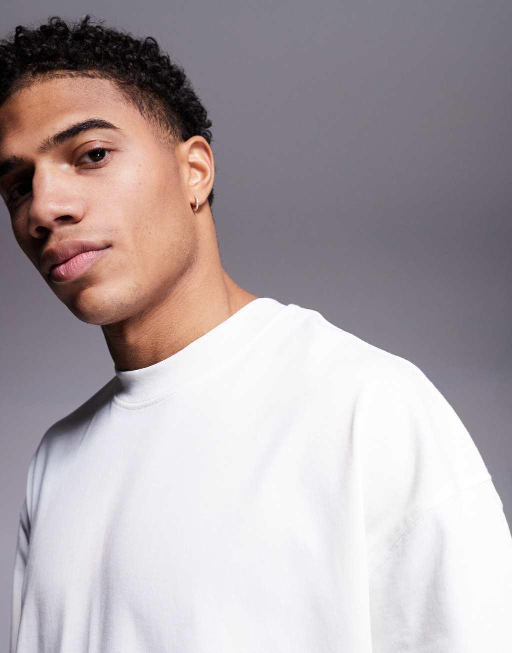 4505 Icon boxy heavyweight cotton t-shirt with quick dry finish in off white  Product Image