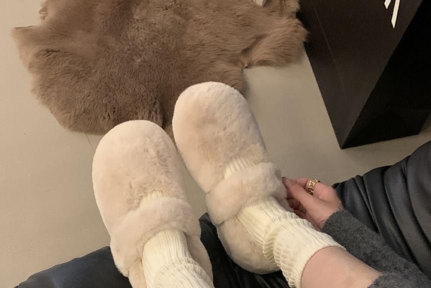 Round Toe Plain Fluffy Mary Jane Shoes Product Image