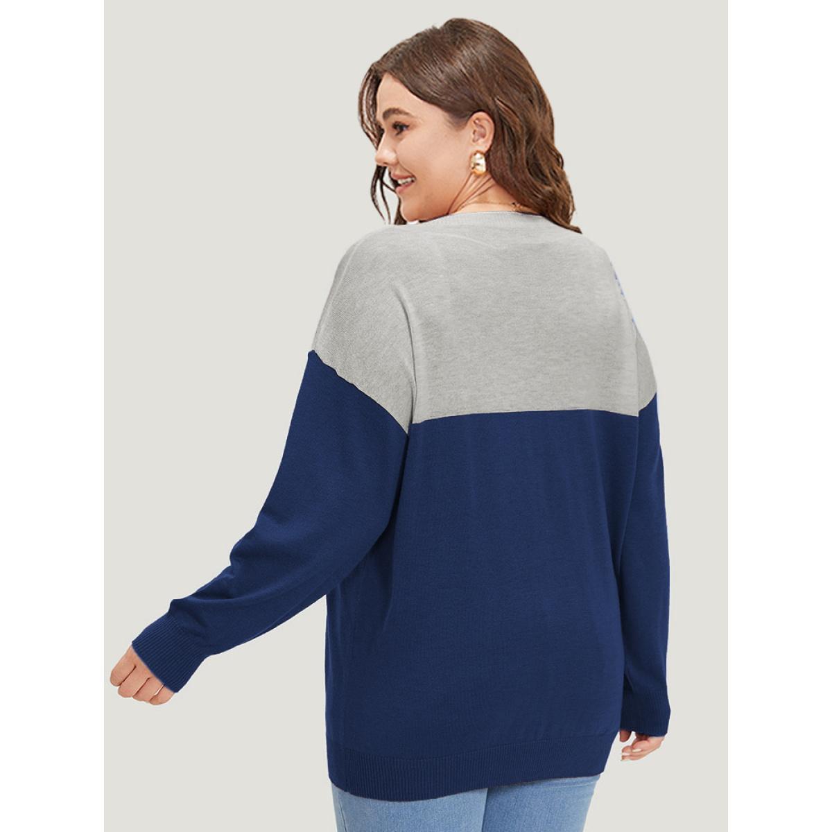 Plus Size Supersoft Essentials Colorblock Two Tone Patchwork V Neck Pullover Green Women Casual Loose Long Sleeve V-neck Dailywear Pullovers BloomChic 14-16/1X Product Image