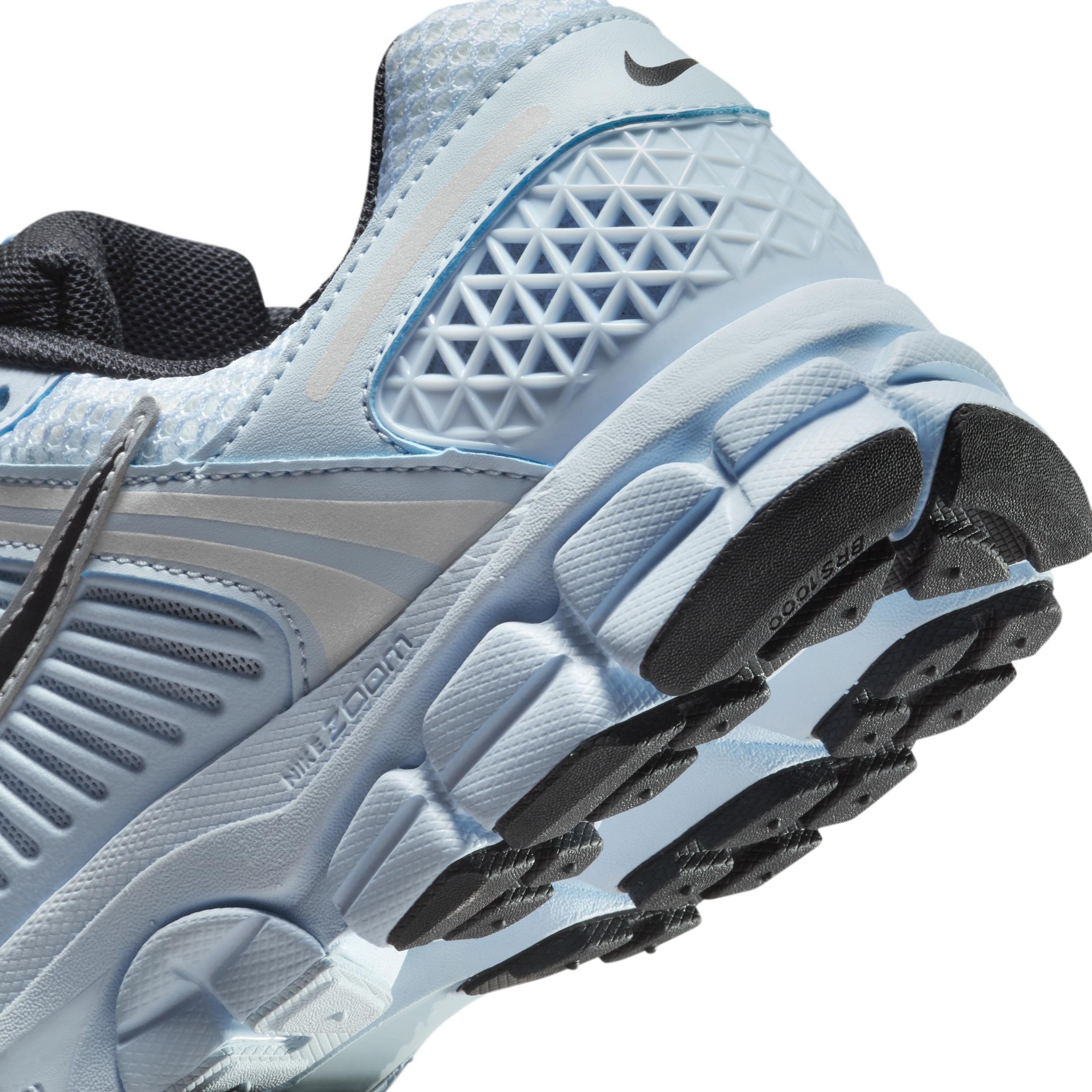 Nike Women's Zoom Vomero 5 Shoes Product Image