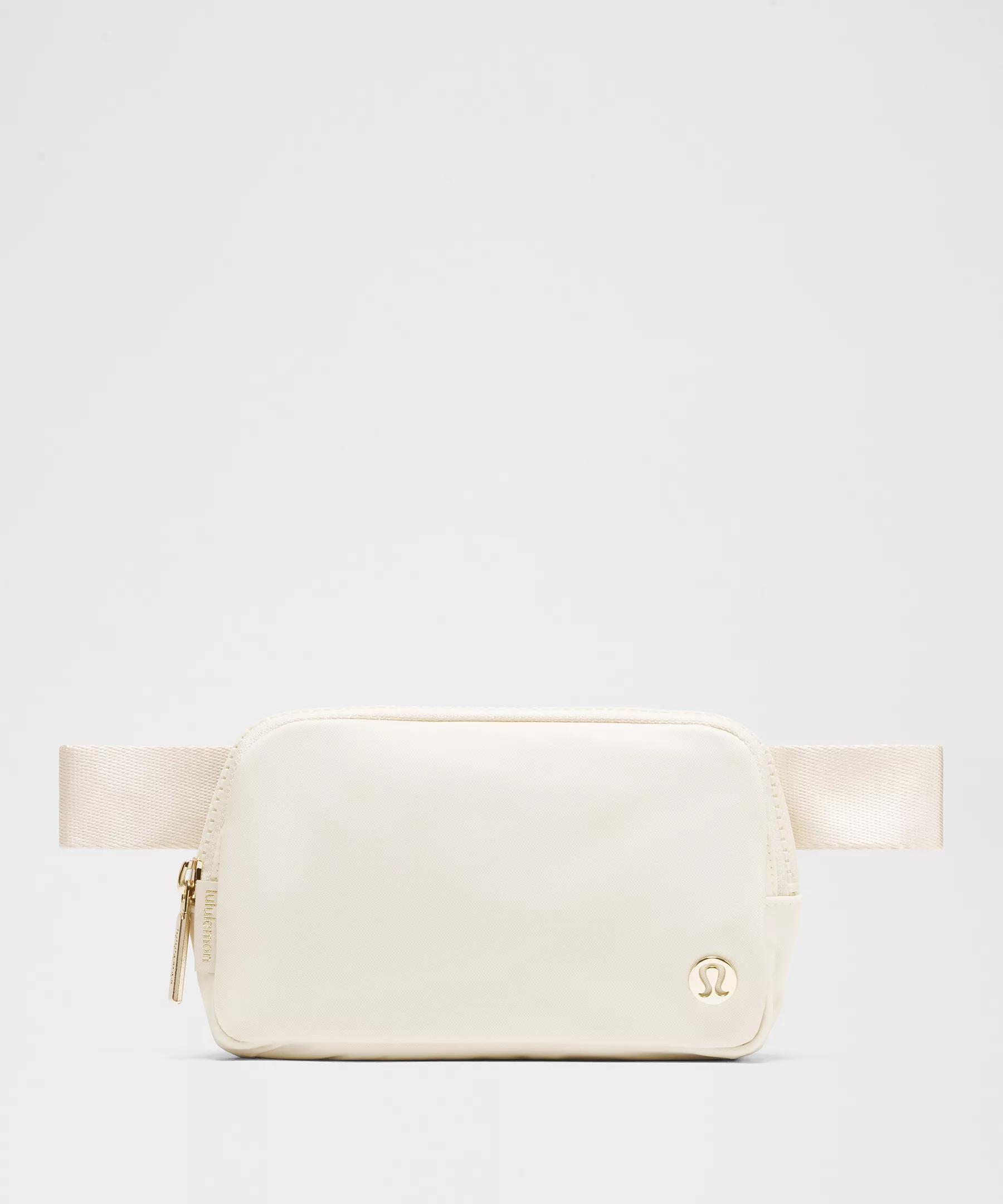 Everywhere Belt Bag Mini Product Image