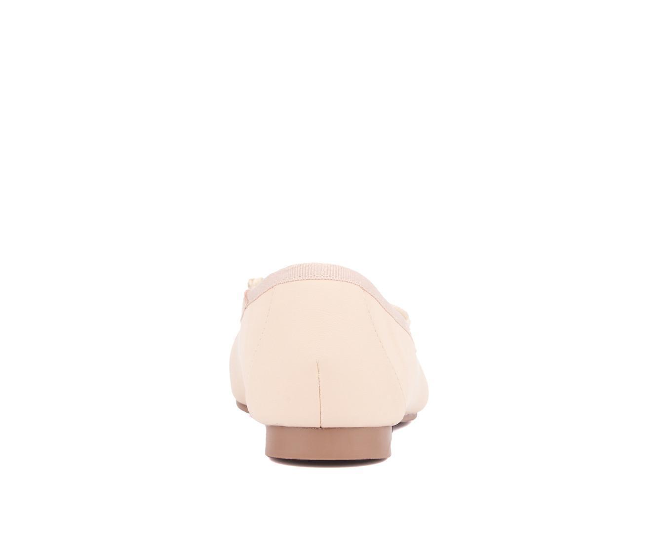 Women's New York and Company Paulina Flats Product Image