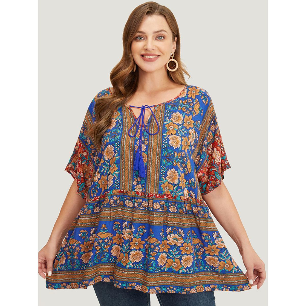 Plus Size Scarlet Bandana Print Tie Neck Tassels Batwing Sleeve Blouse Women Vacation Short sleeve Tie Neck Dailywear Blouses BloomChic 10/M Product Image