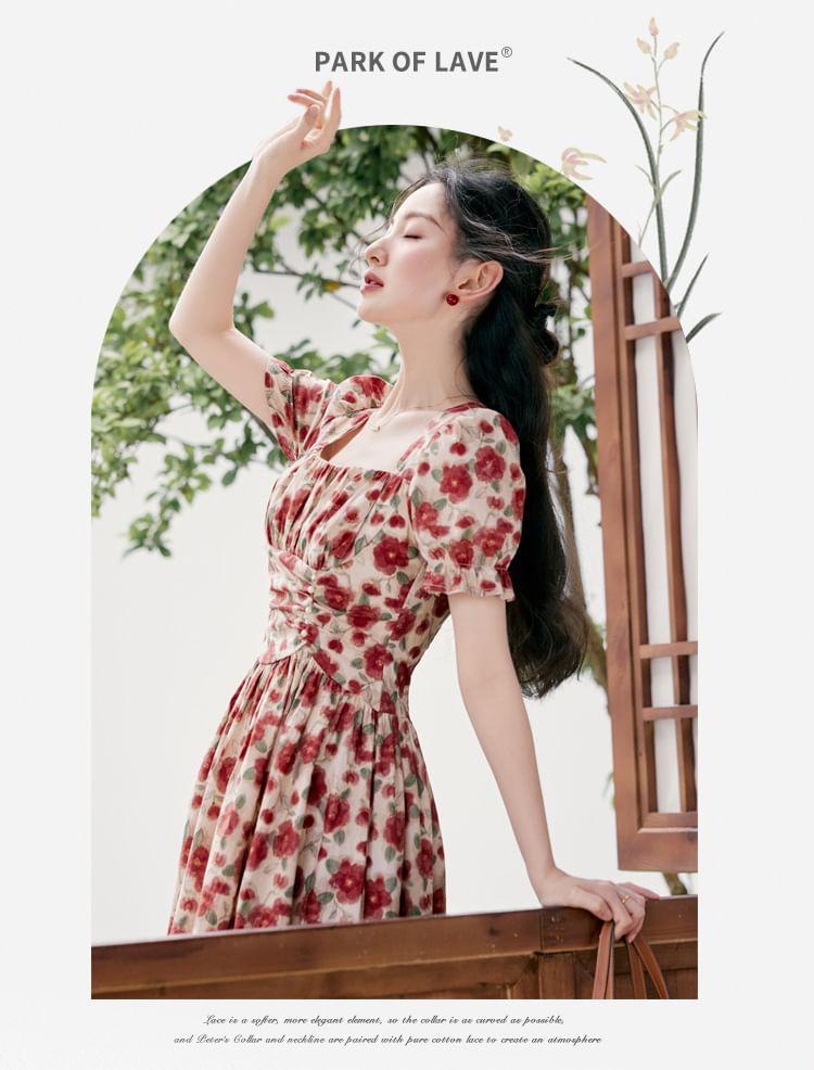 Short-Sleeve Square Neck Floral Print Midi A-Line Dress Product Image
