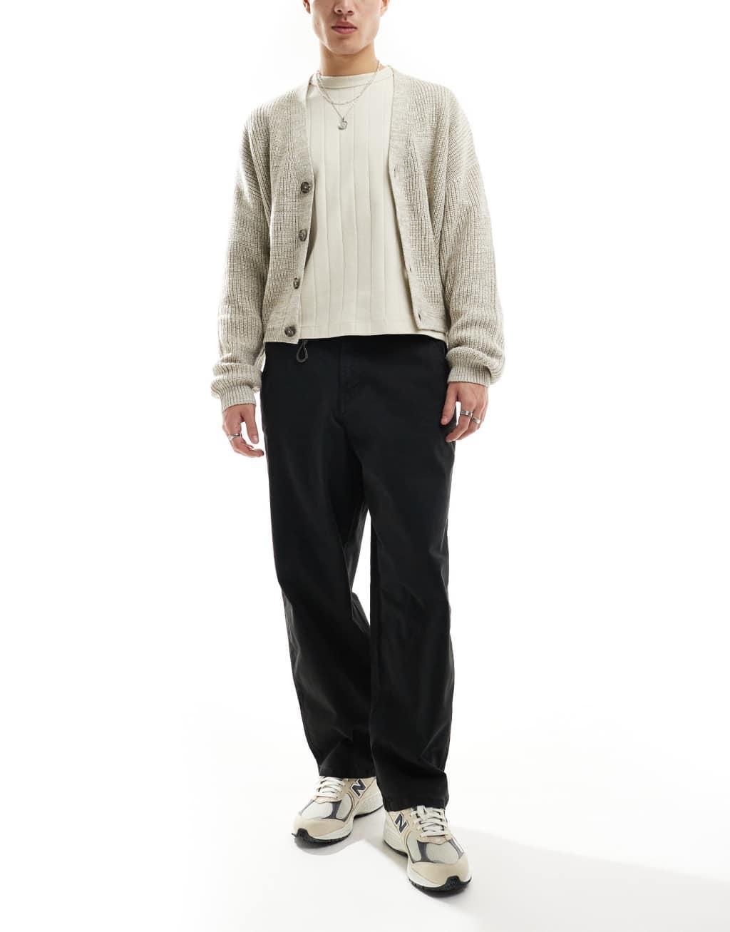 River Island wide leg cargo pants in black Product Image