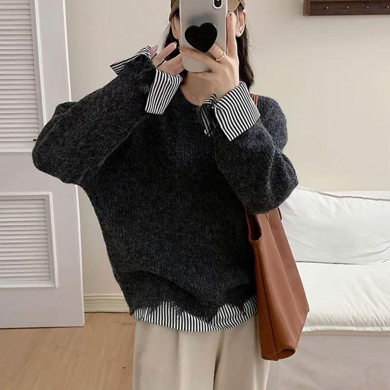 Round Neck Jacquard Sweater Product Image