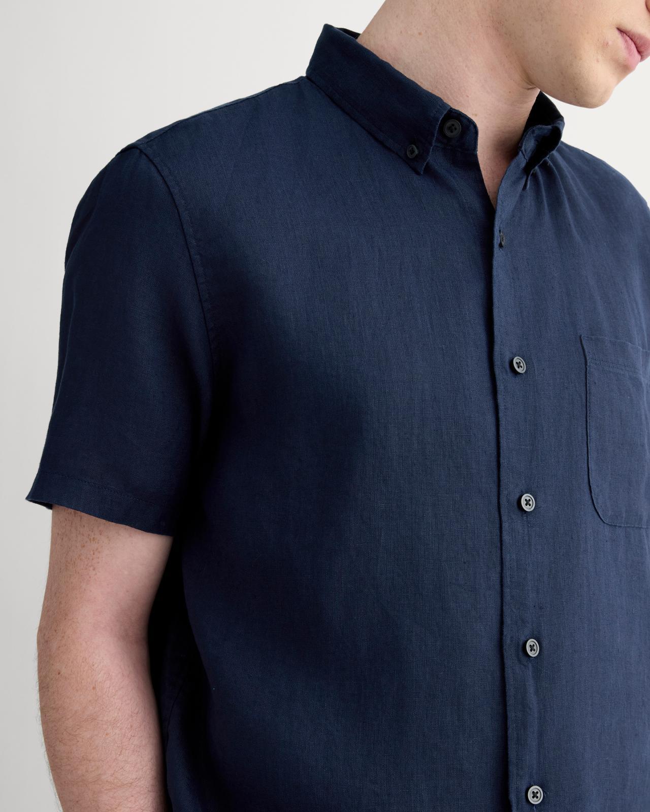 The Classic Short-Sleeve Shirt in Linen Product Image