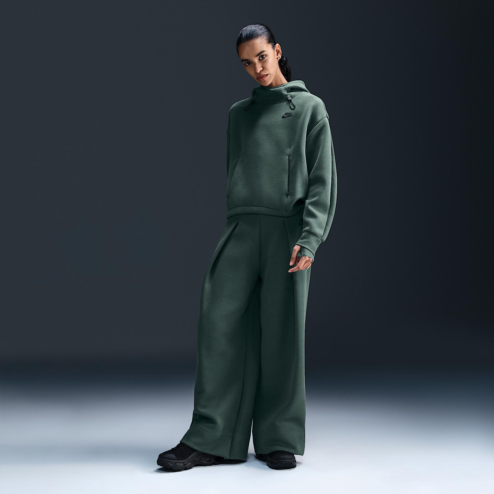 Nike Sportswear Tech Fleece Women's Oversized Hoodie Product Image