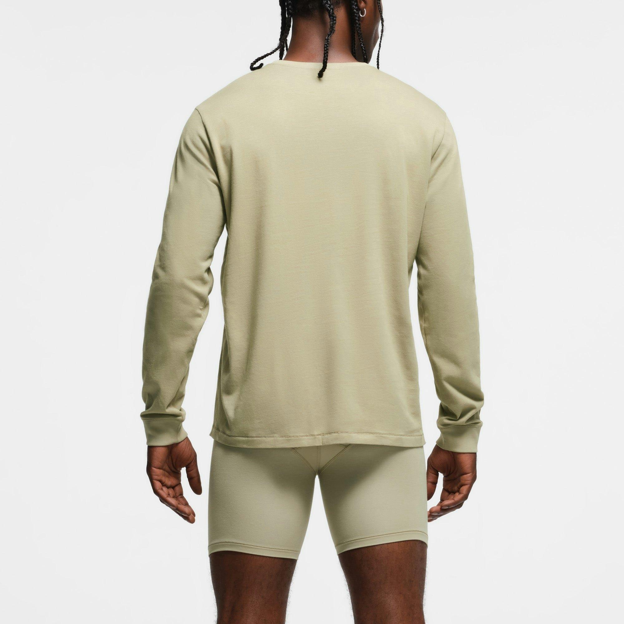 SKIMS COTTON MENS CLASSIC LONG SLEEVE T-SHIRT | PHOSPHORUS Product Image