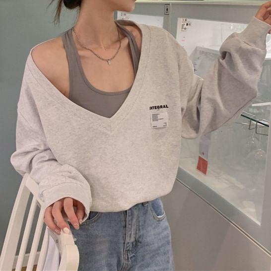 Mock Two-Piece V-Neck Lettering Pullover Product Image