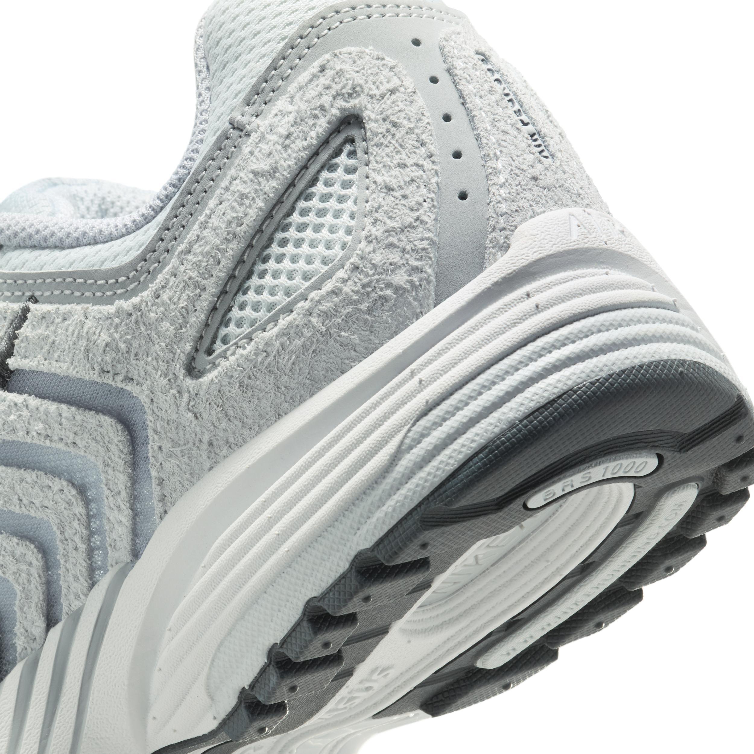 Nike Women's Air Pegasus 2005 Shoes Product Image