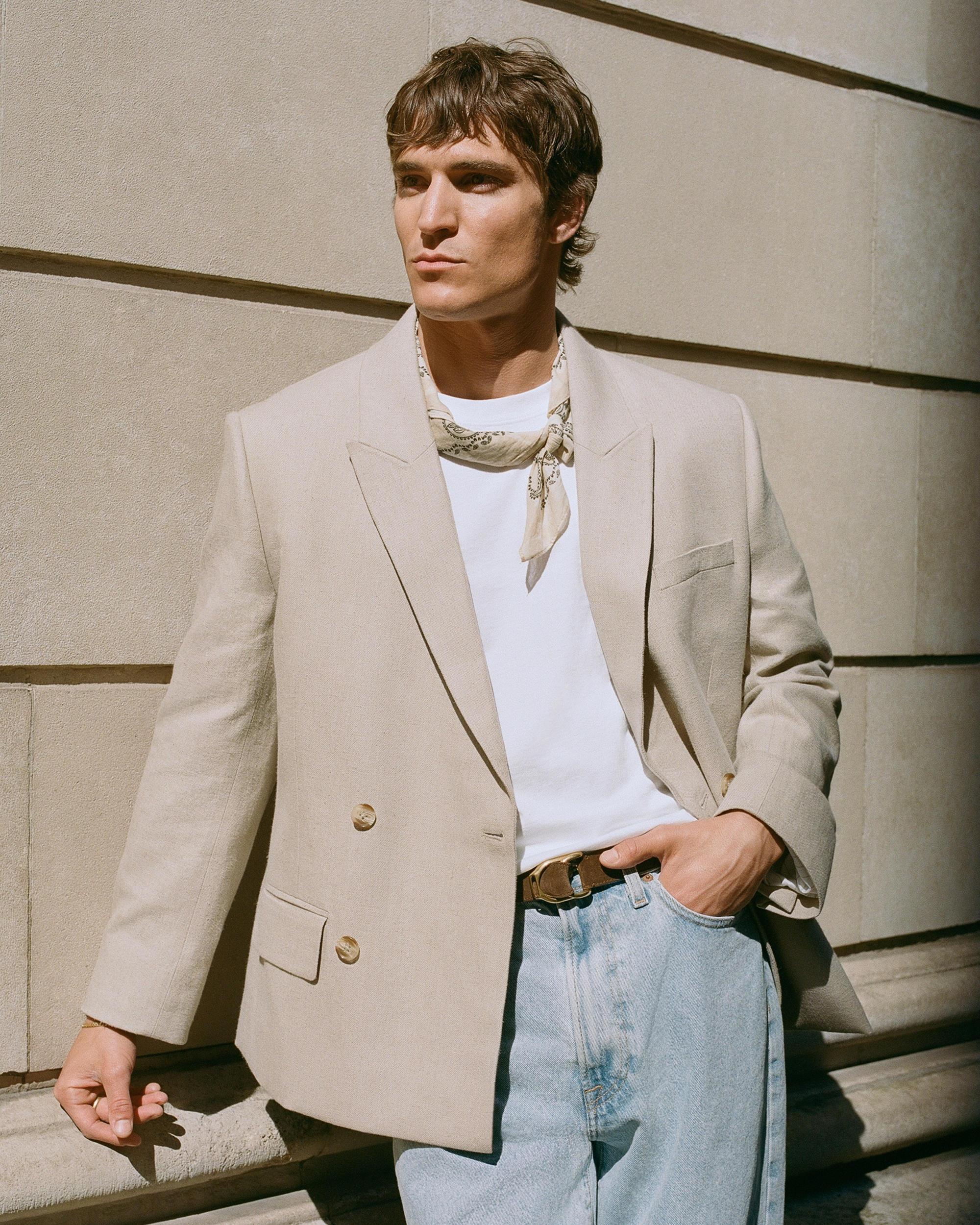 The A&F Collins Tailored Double-Breasted Linen-Blend Blazer Product Image