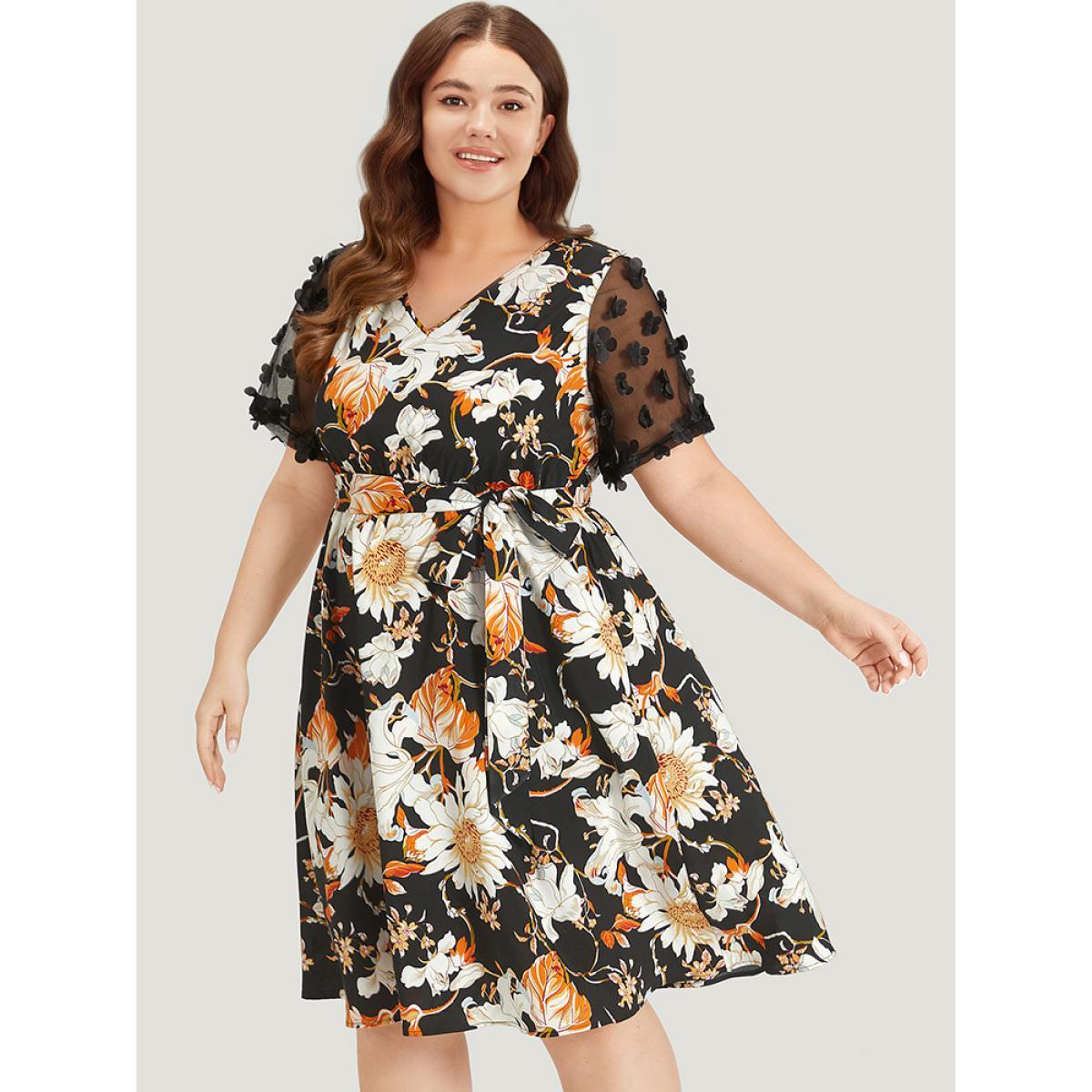 Plus Size Floral Print Mesh Pocket Belted Patchwork Dress Black Women Glamour Belted V-neck Short sleeve Curvy Knee Dress BloomChic 26/4X Product Image