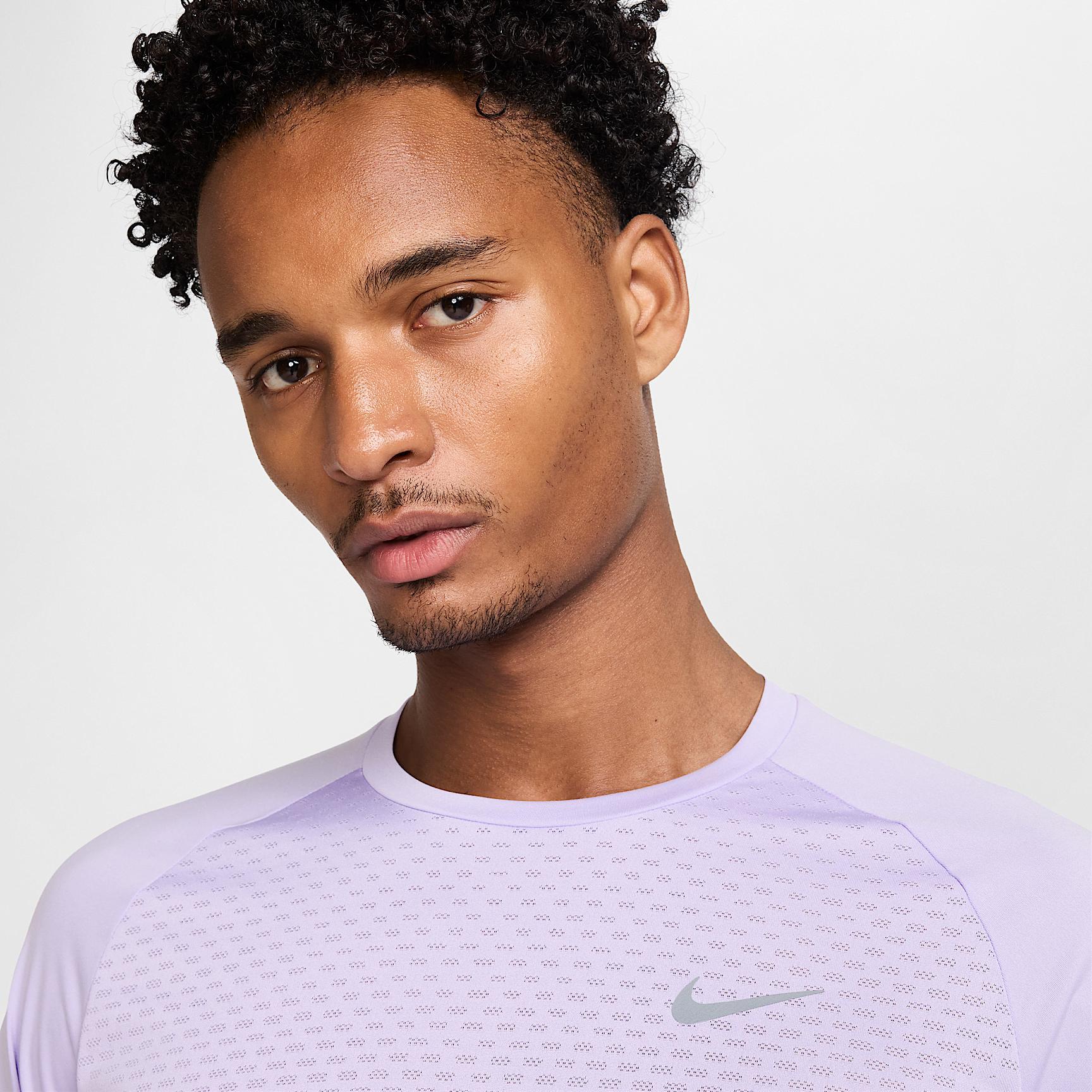 Nike Stride Men's Dri-FIT ADV Short-Sleeve Running Top Product Image