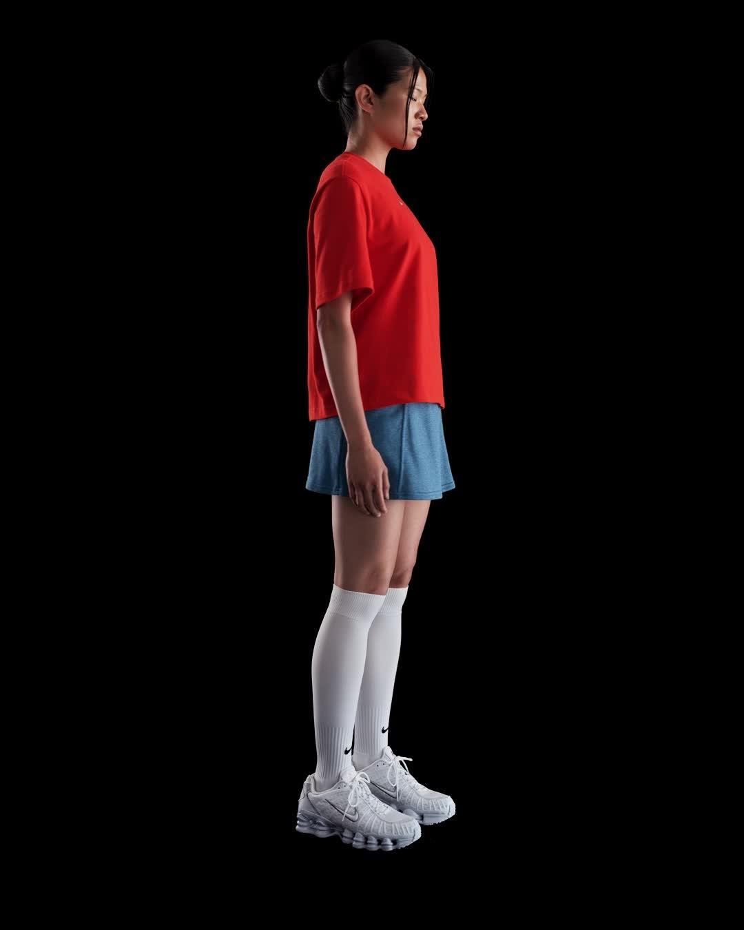 Nike Sportswear Essential Women's Boxy T-Shirt Product Image
