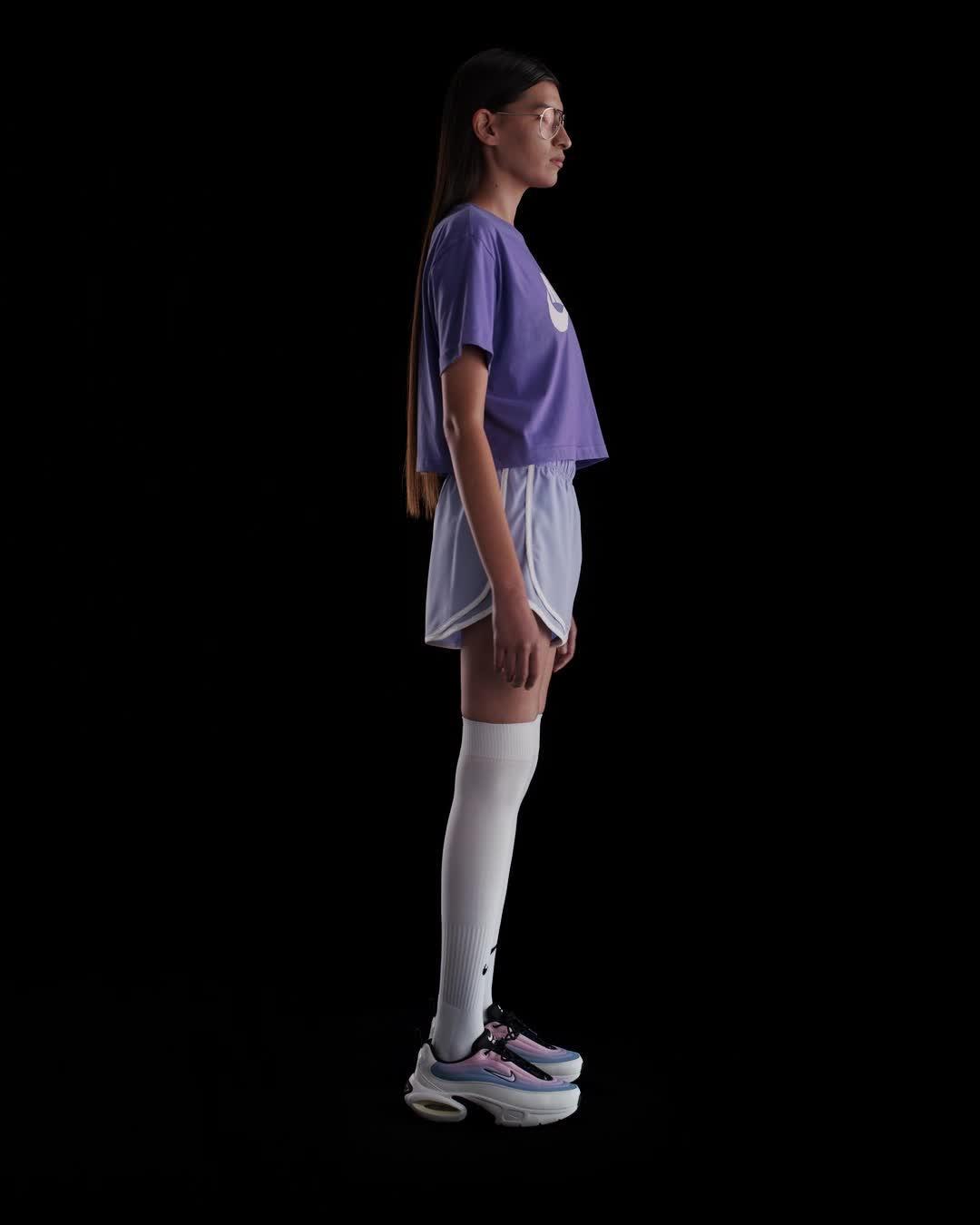 Women's Nike Sportswear Essential Cropped Logo T-Shirt Product Image
