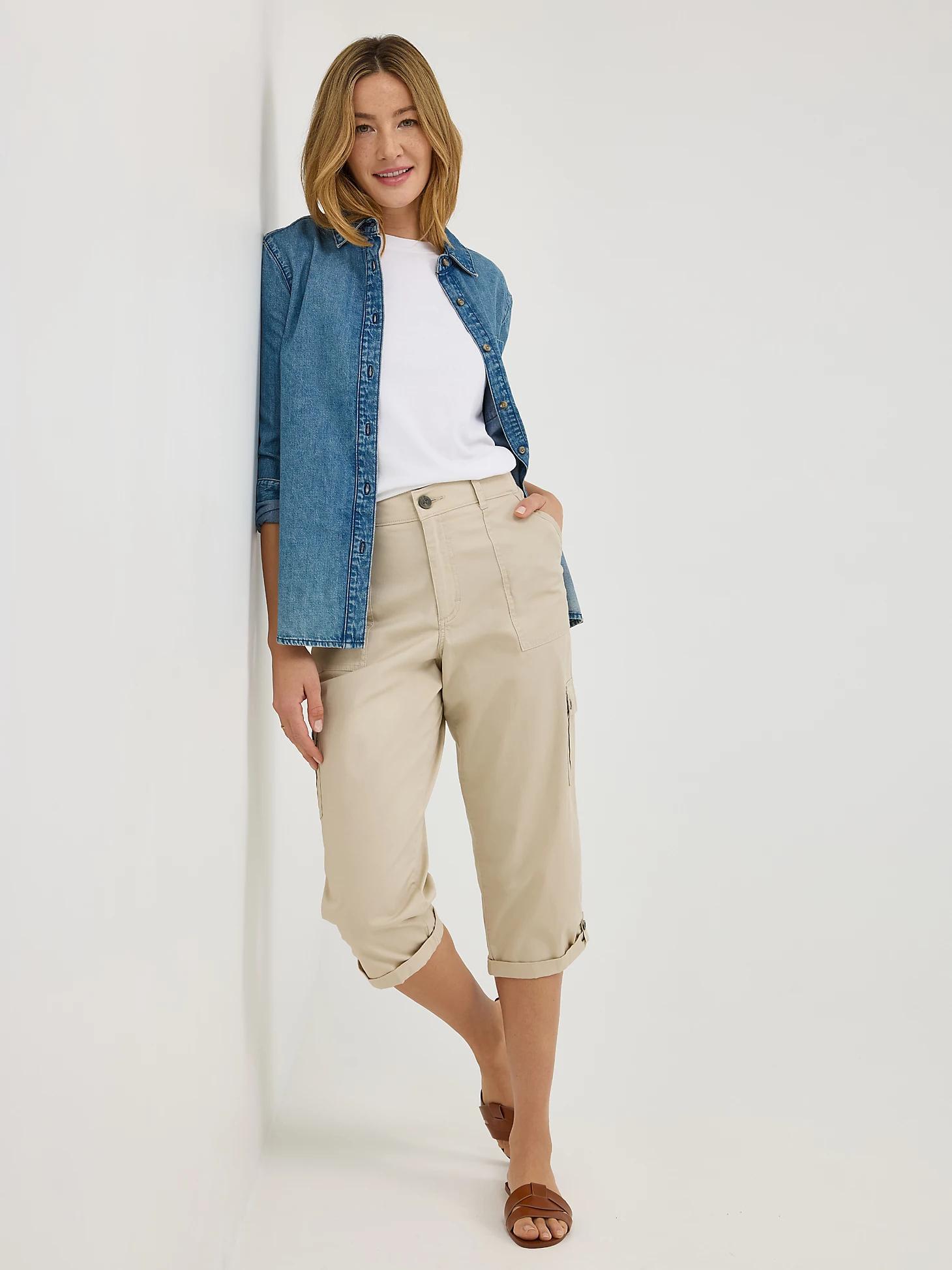 Women's Ultra Lux Comfort with Flex-to-Go Relaxed Fit Cargo Capri | Women's Capris & Crops | Lee® Product Image