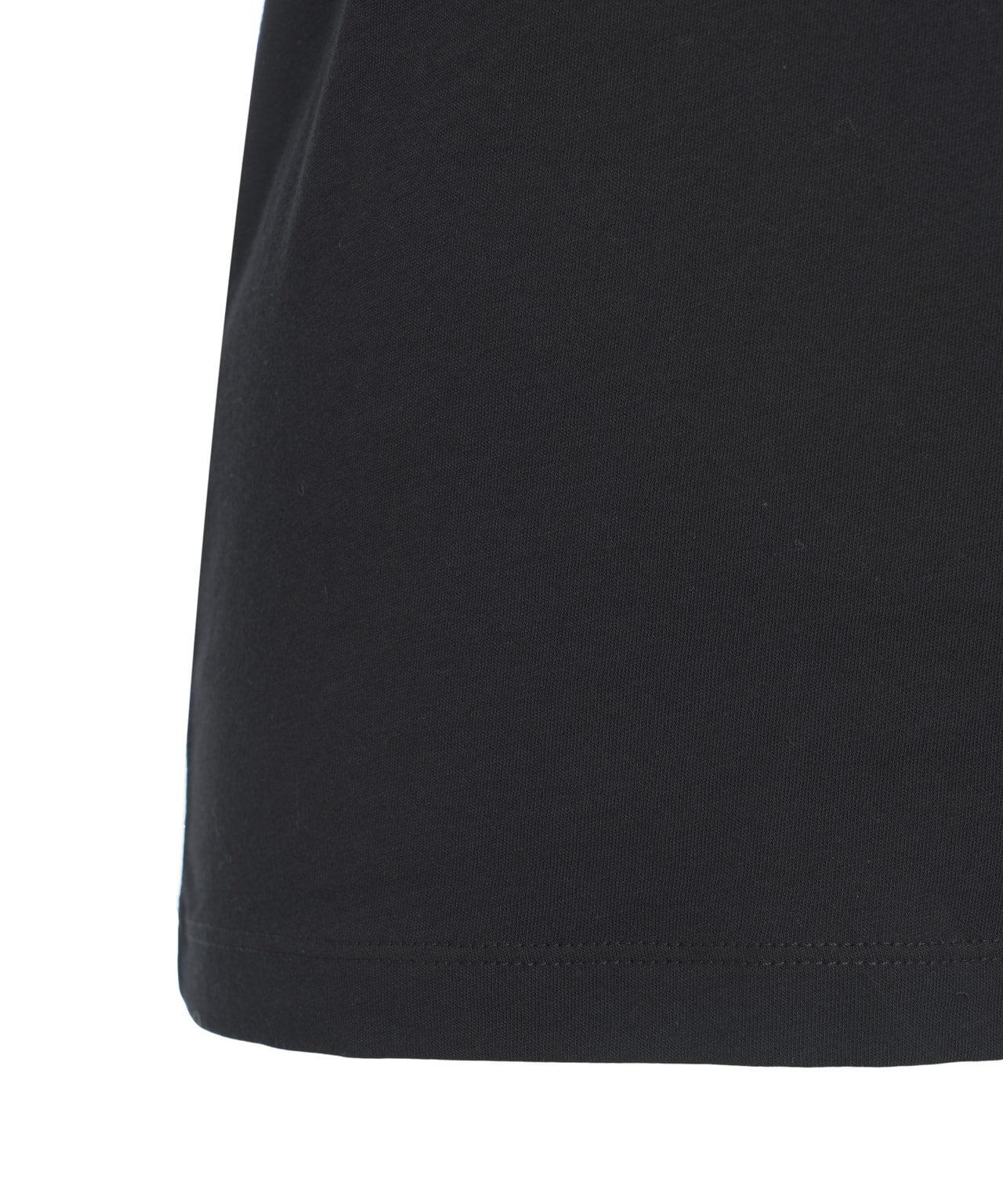 T-shirt with V-neck Product Image