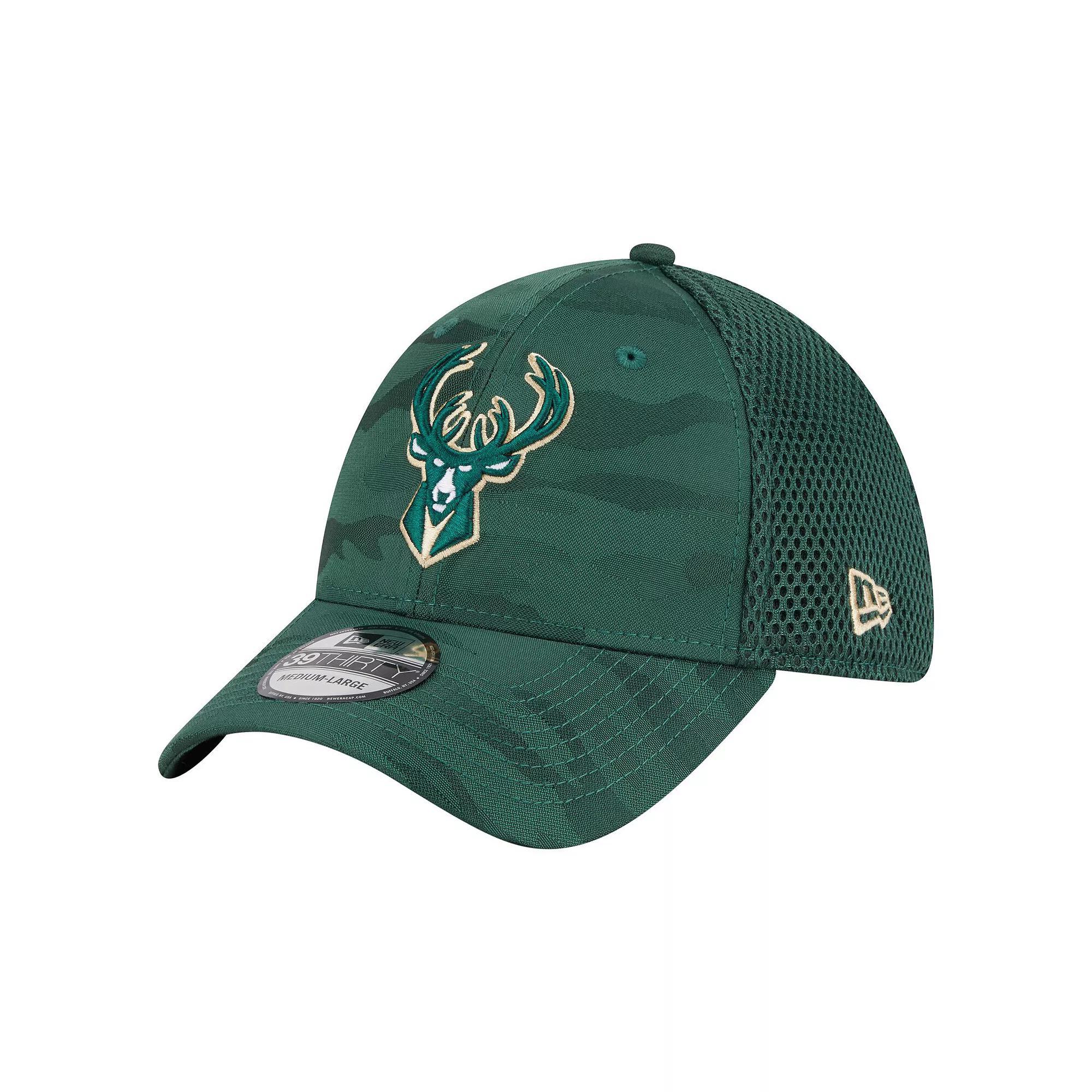 Men's New Era  Hunter Green Milwaukee Bucks Subtle Camo 39THIRTY Flex Hat, Size: Small/Medium, Team Product Image