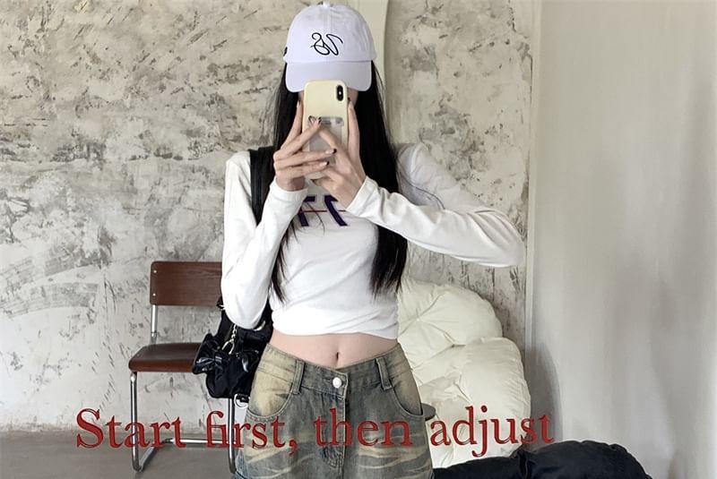 Mid Waist Washed Wide Leg Cargo Jeans Product Image