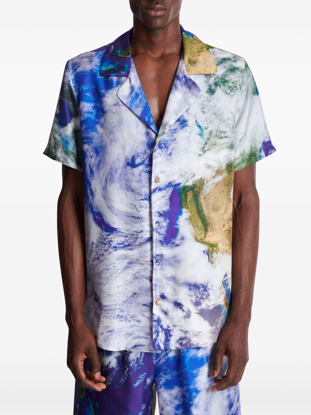 Earth-print shirt  Product Image