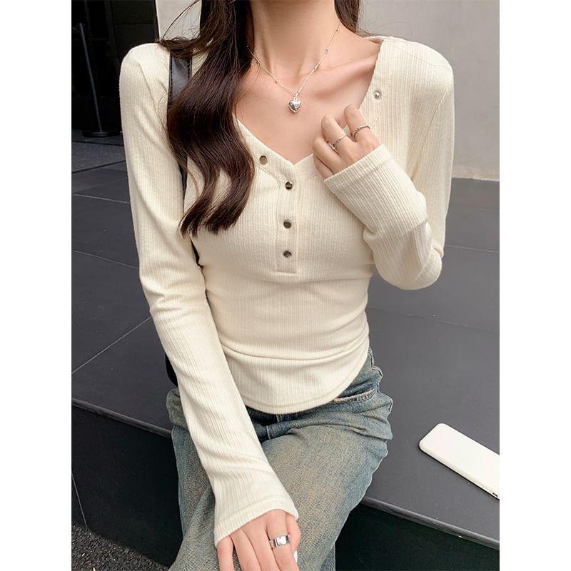 Long-Sleeve V-Neck Plain Ribbed T-Shirt Product Image