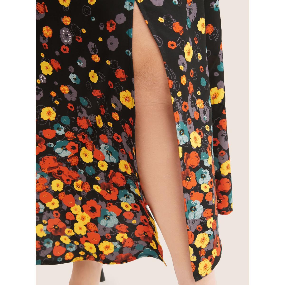 Plus Size Floral Printed Pocket V Neck Shirred Split Hem Dress Black Women Elegant Non V-neck Short sleeve Curvy Midi Dress BloomChic 28/5X Product Image