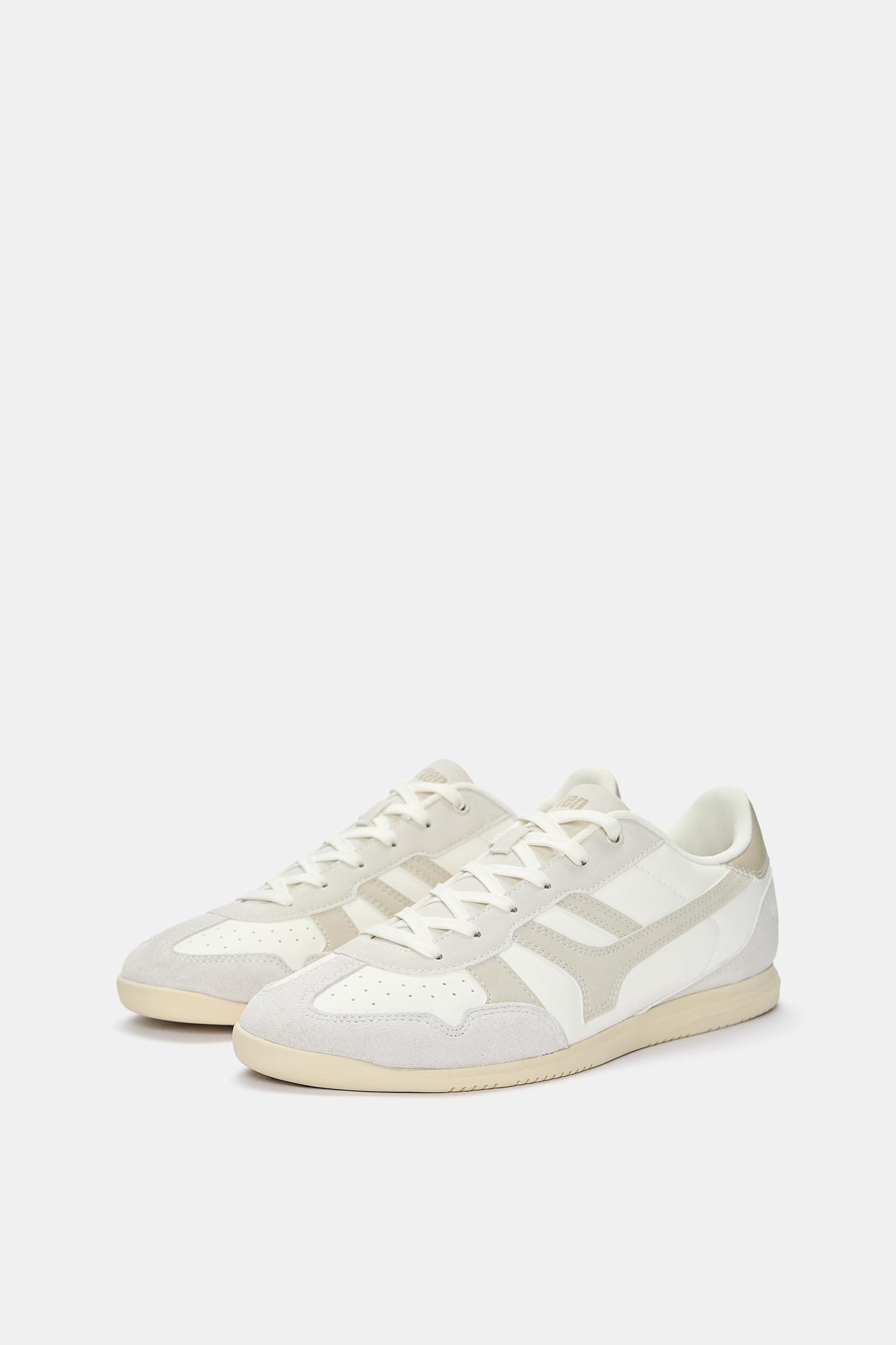 Retro sneakers Product Image