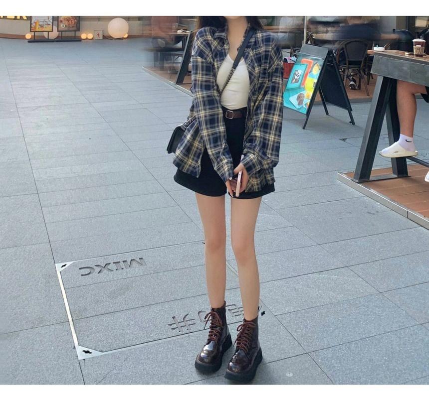 Long-Sleeve Plaid Button-Up Shirt Product Image