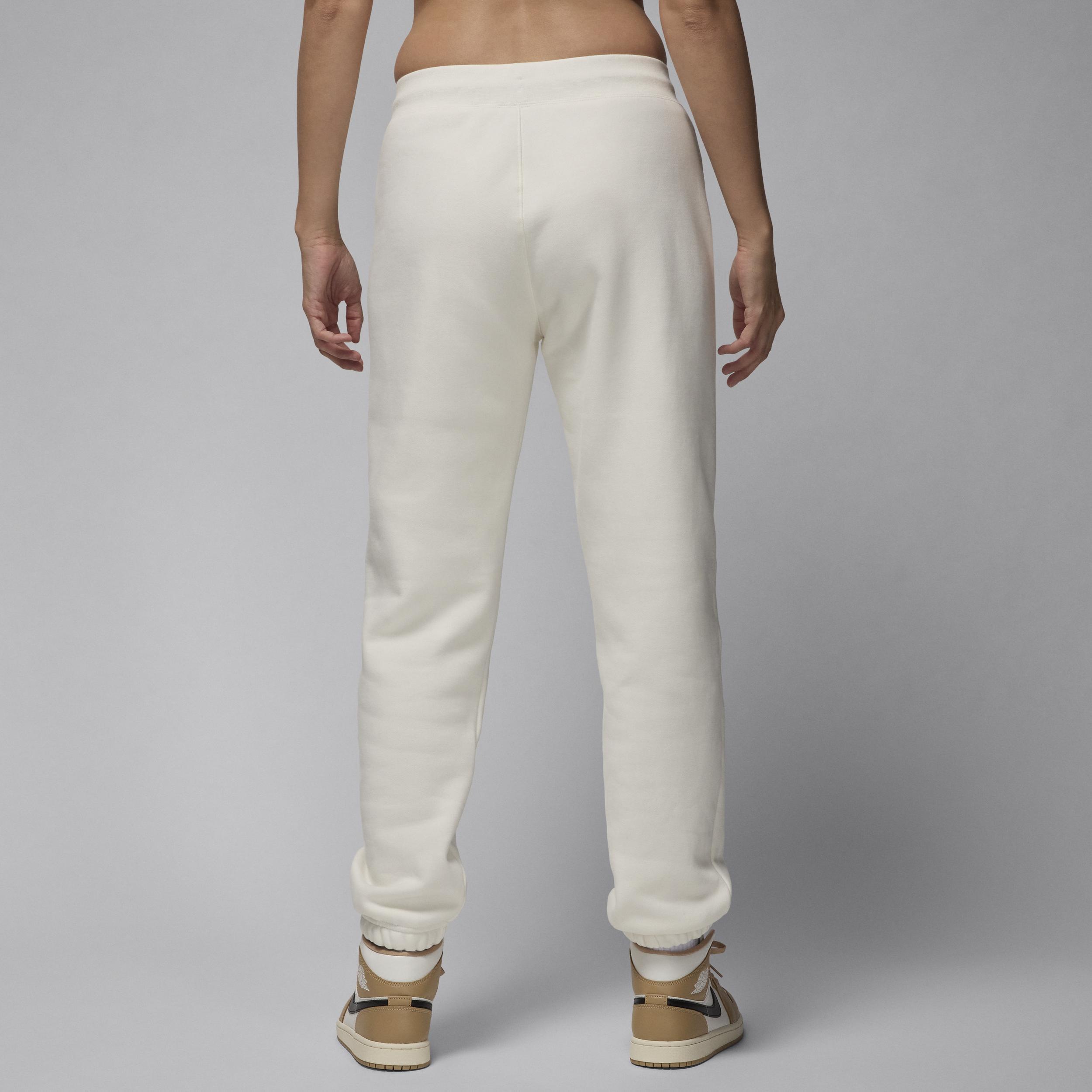Women's Jordan Flight Fleece Pants Product Image