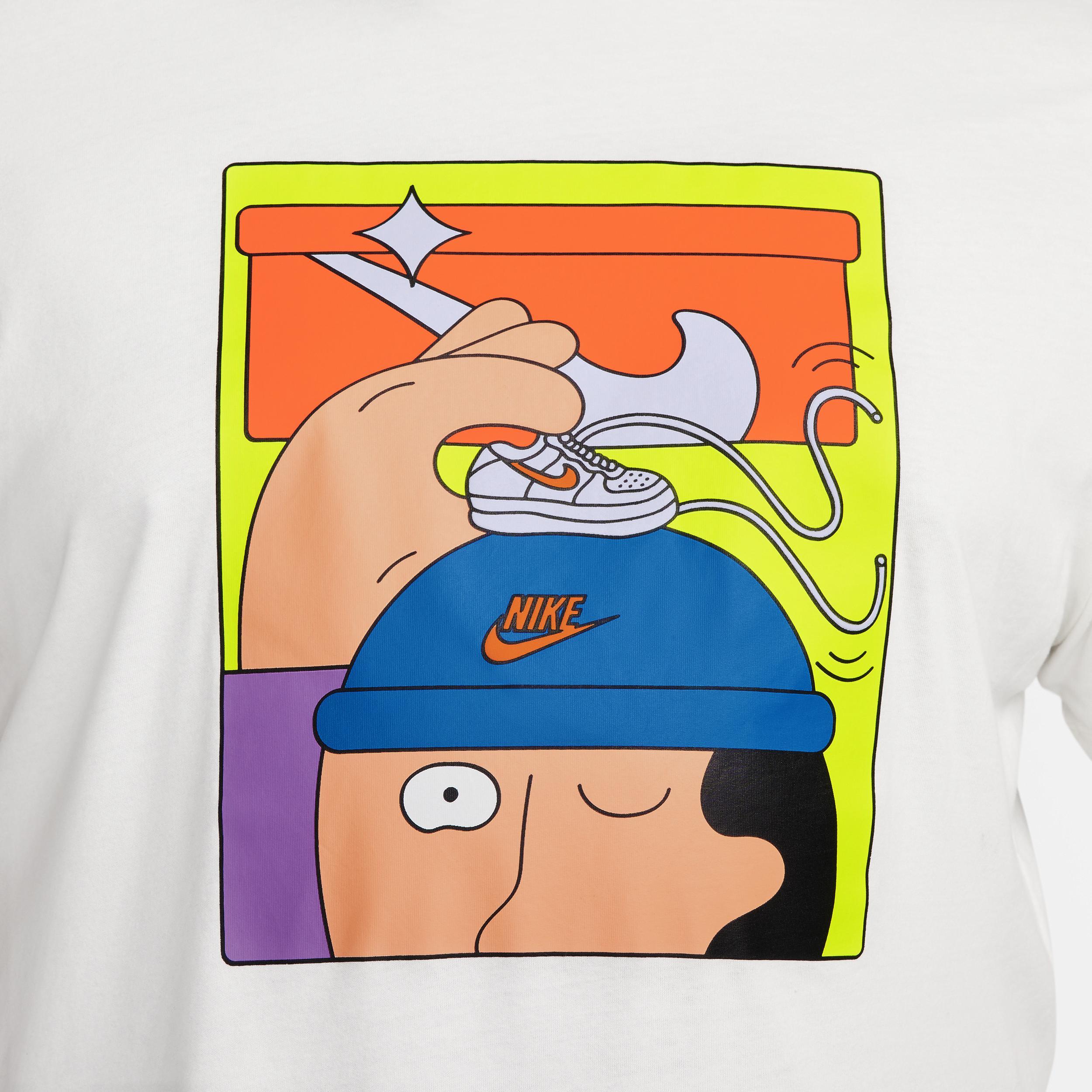 Nike Sportswear Men's T-Shirt Product Image