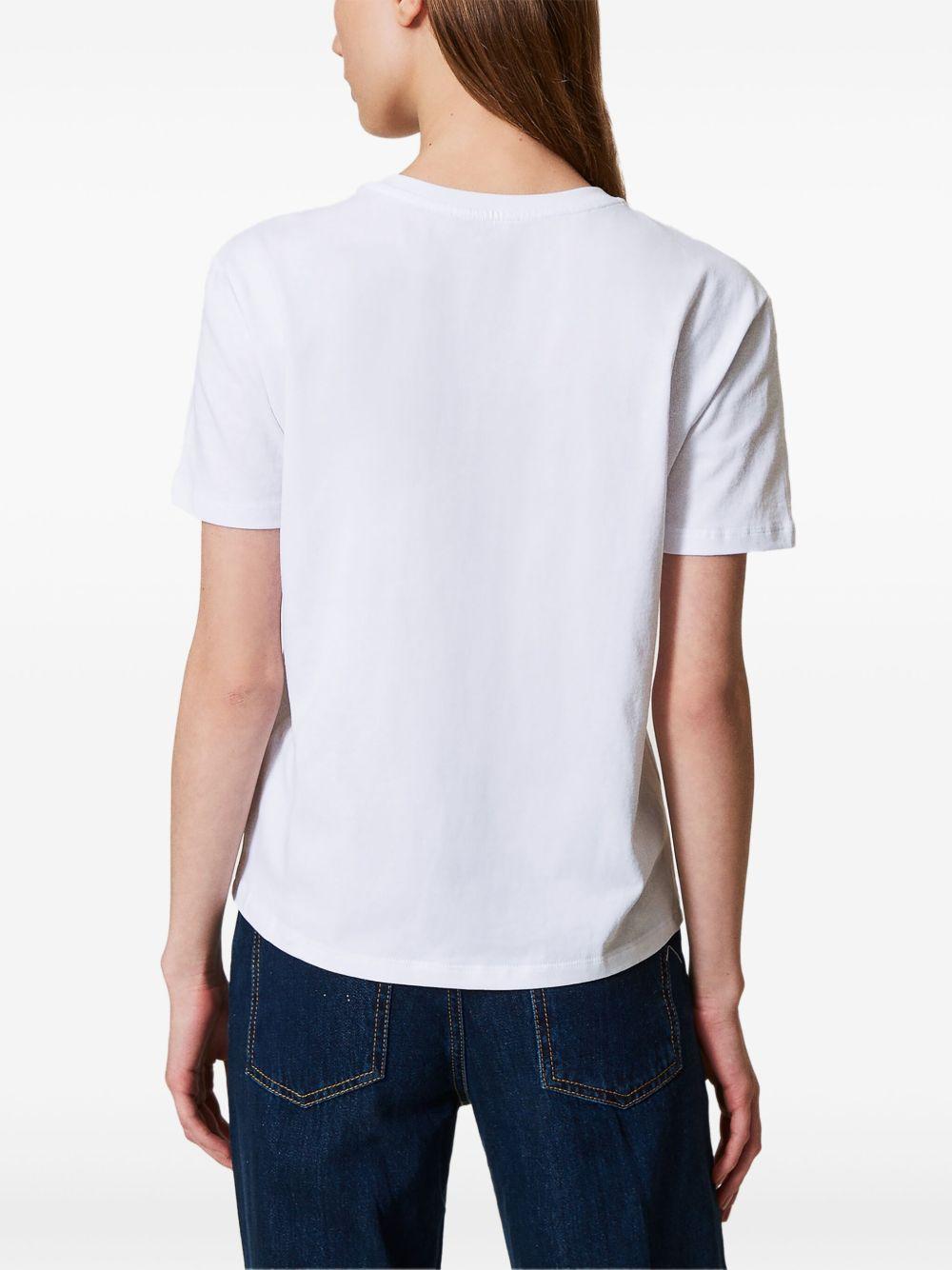 Oval T-plaque T-shirt Product Image