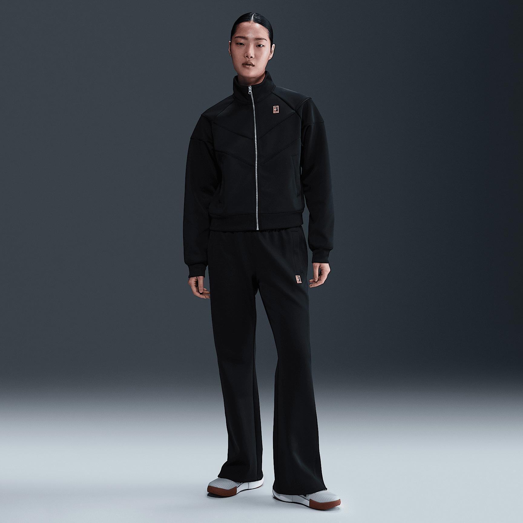 NikeCourt Heritage Windrunner Women's Mid-Rise Tennis Pants Product Image