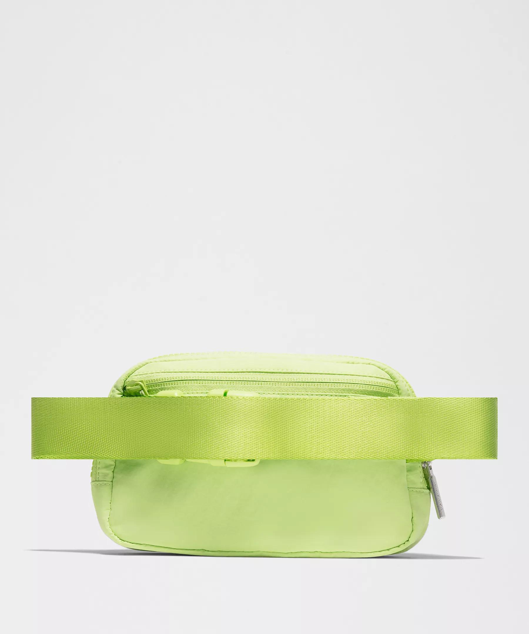 Everywhere Belt Bag 1L Product Image