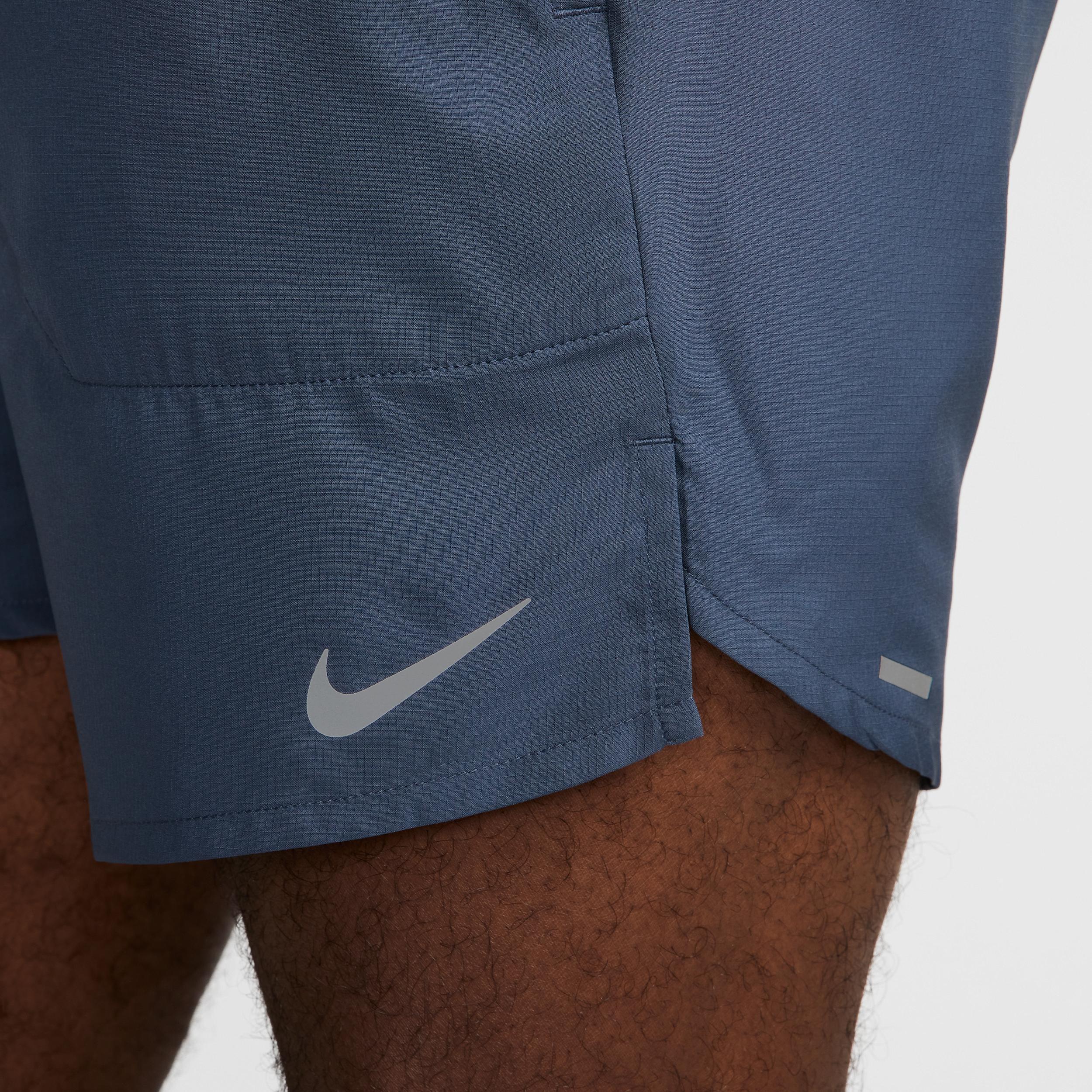 Nike Men's Stride Dri-FIT 7" Brief-Lined Running Shorts Product Image