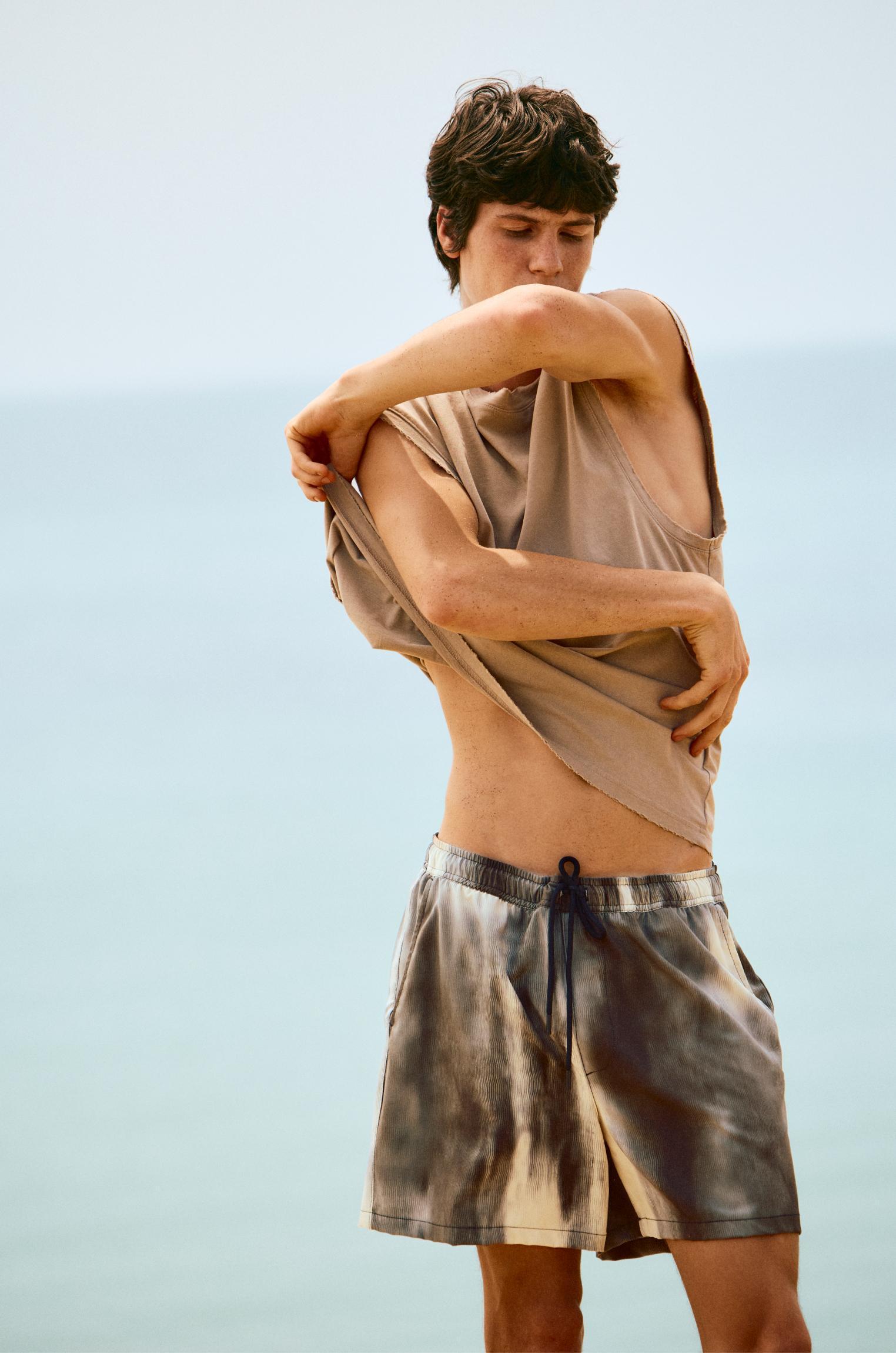 Washed board shorts Product Image