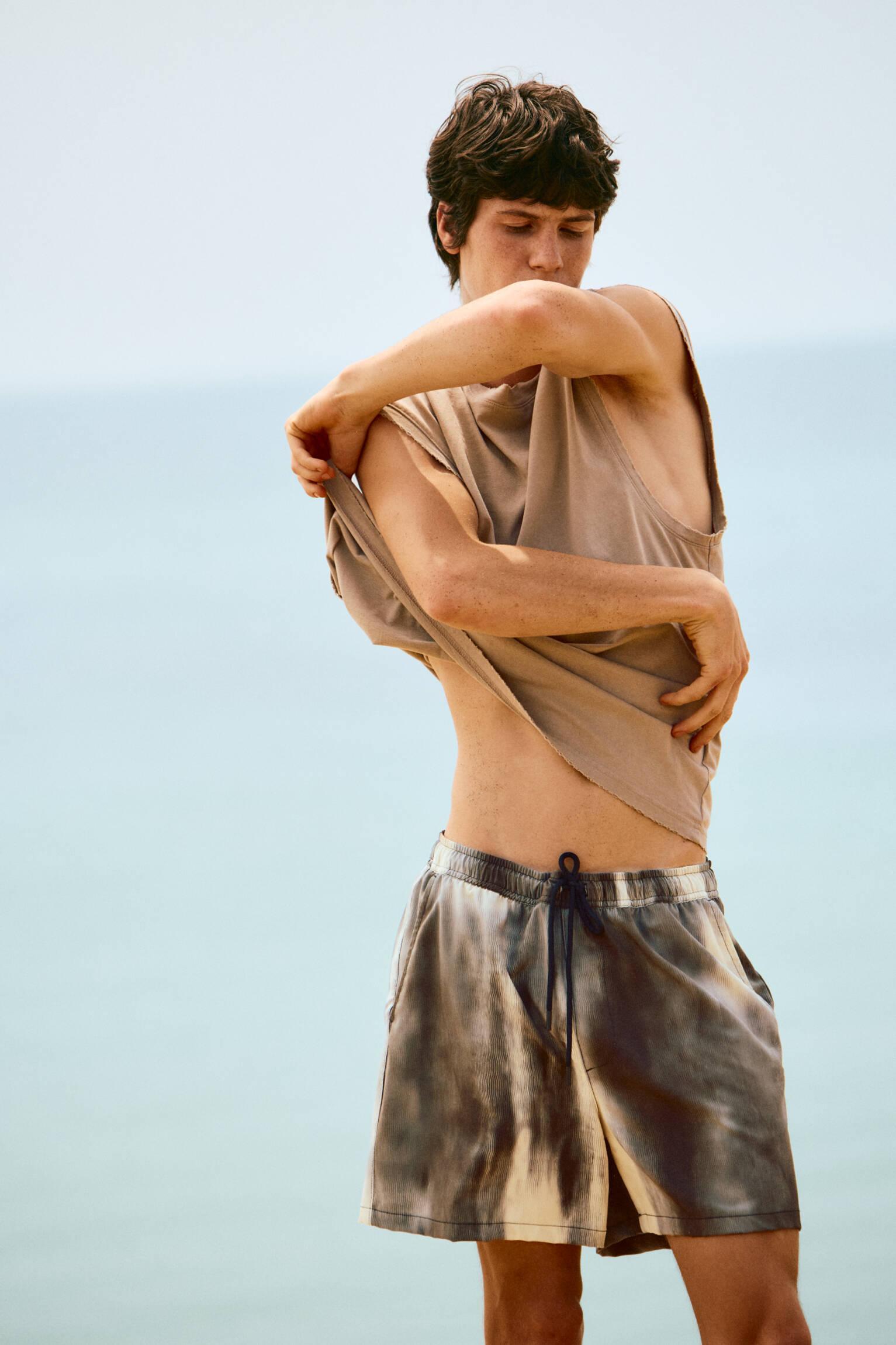 Washed board shorts Product Image