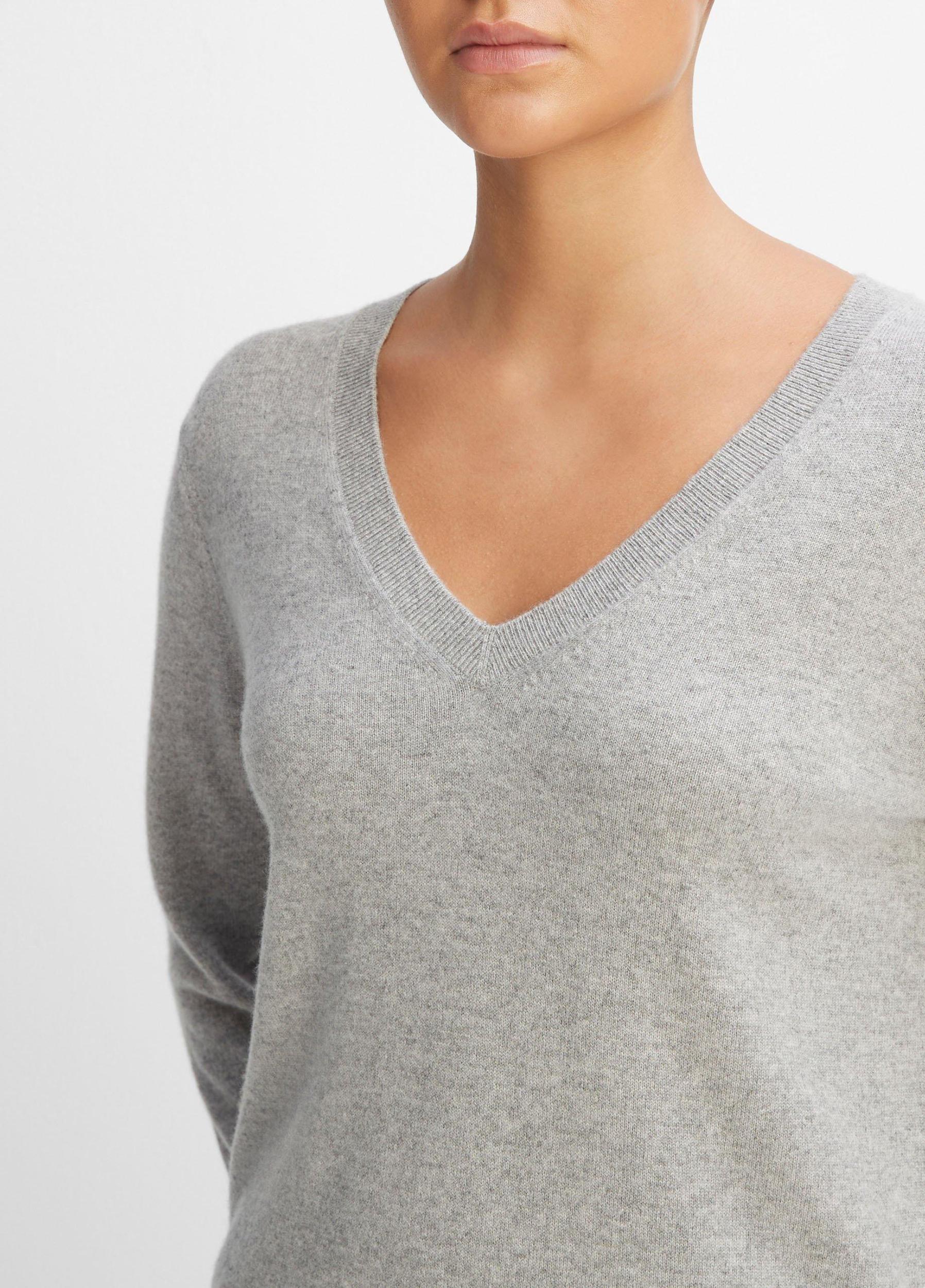 Womens Cashmere Weekend V-Neck Sweater, Camel, Size M Vince Product Image