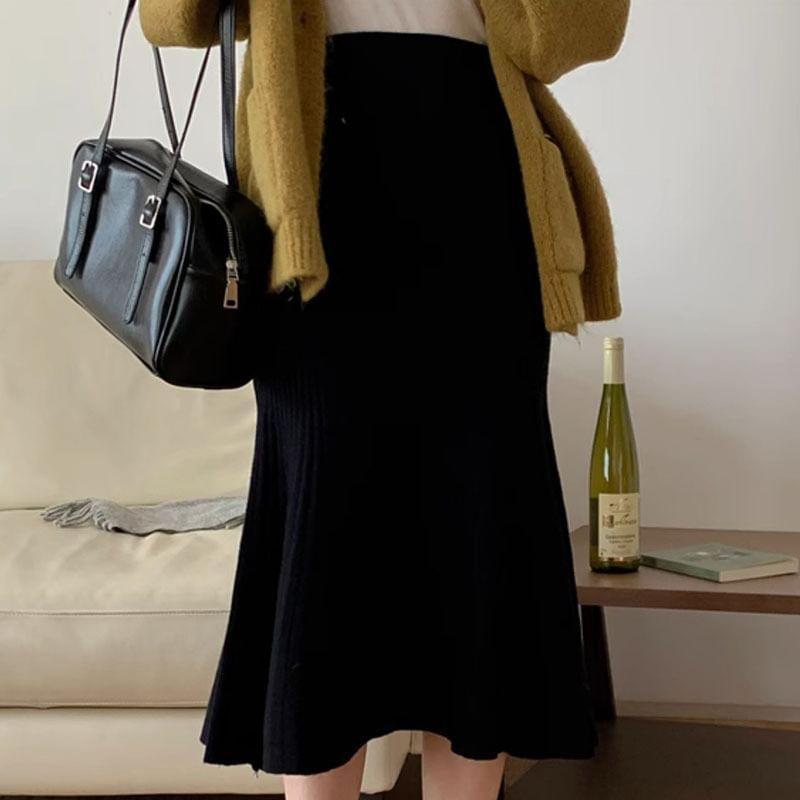 High Rise Plain Midi Fishtail Skirt Product Image
